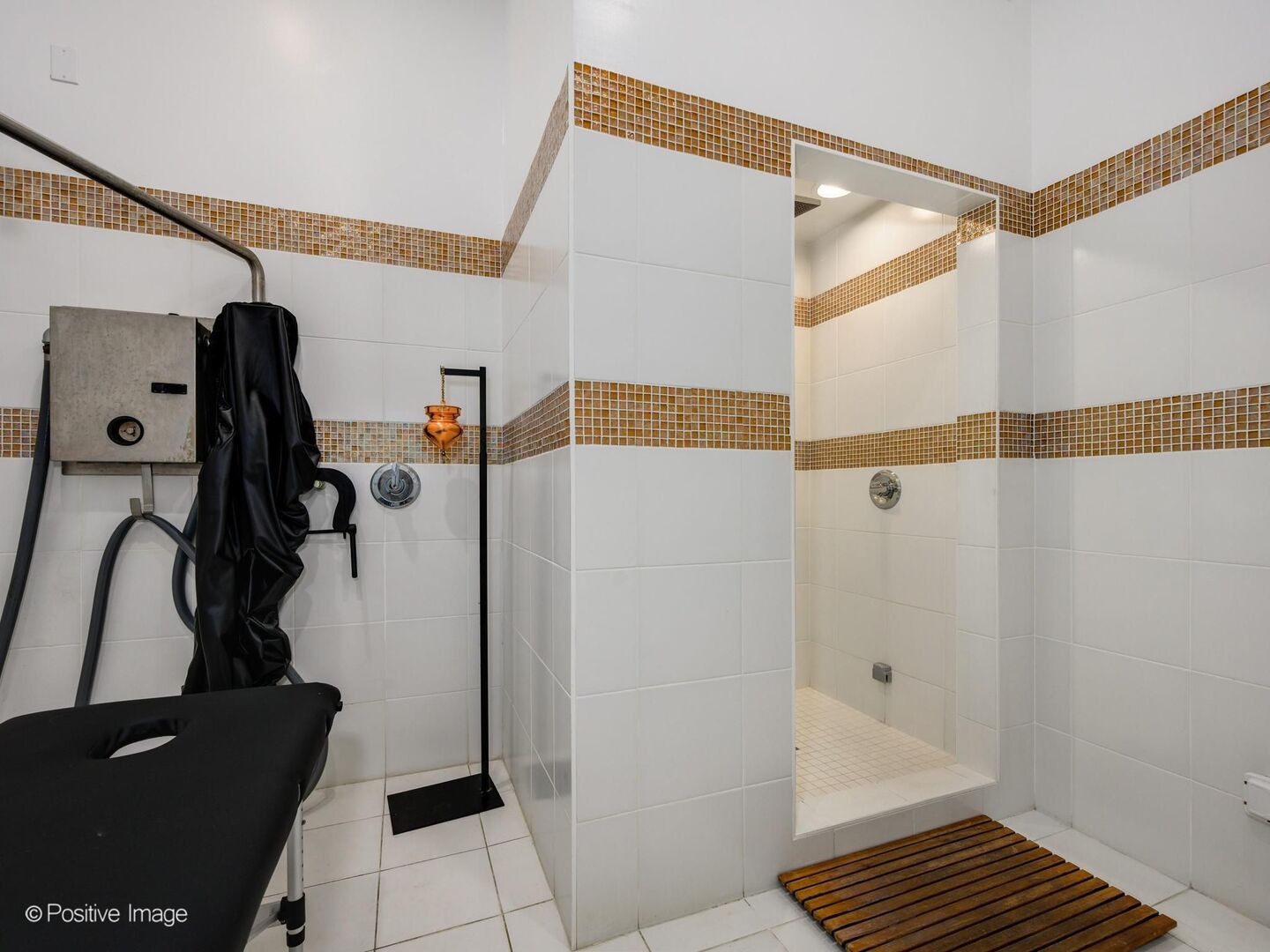 3248 N SHEFFIELD Avenue Unit: 1