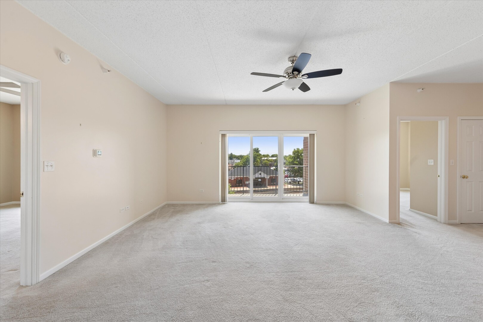 8822 BROOKFIELD Avenue Unit: 405