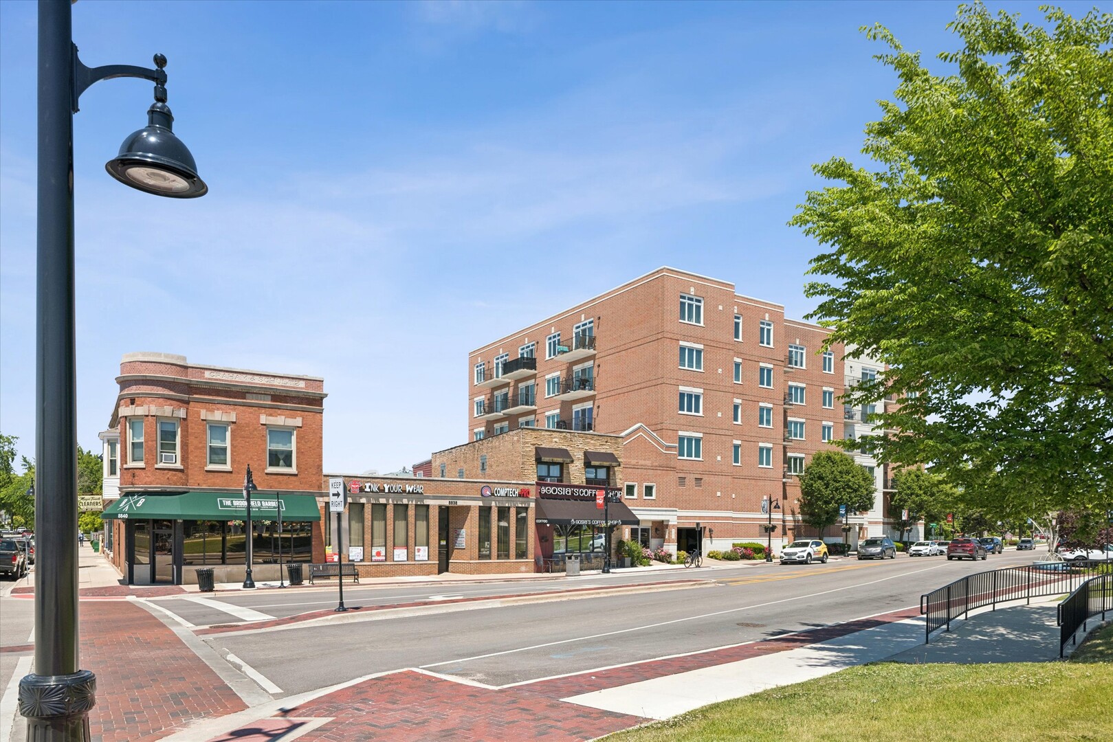 8822 BROOKFIELD Avenue Unit: 405