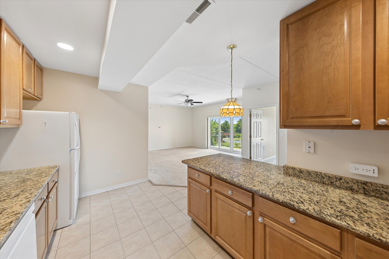 8822 BROOKFIELD Avenue Unit: 405