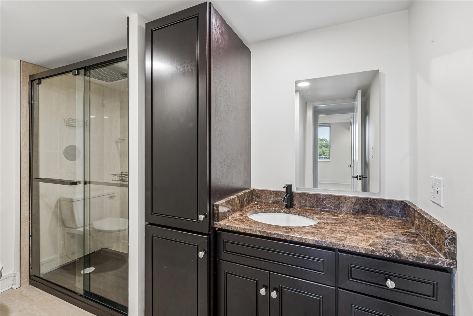 110 W Butterfield Road Unit: 510S