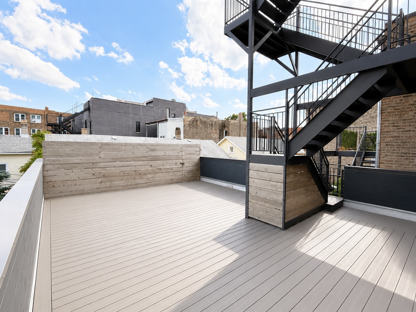 1653 W Division Street Unit: 2