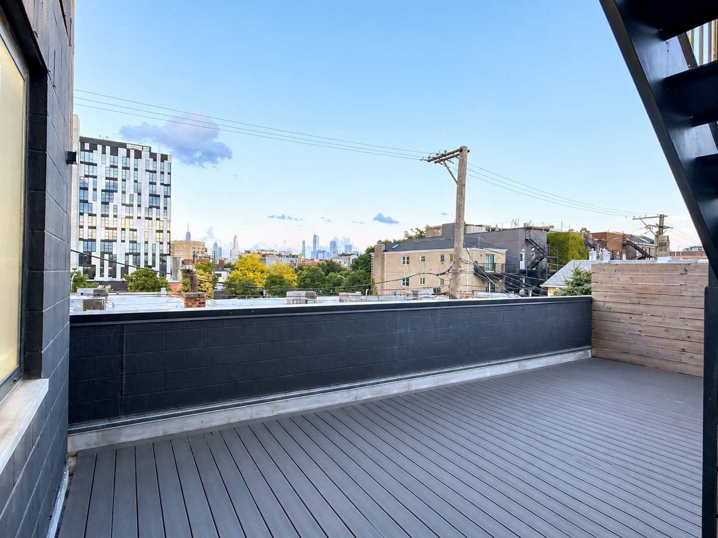 1653 W Division Street Unit: 2