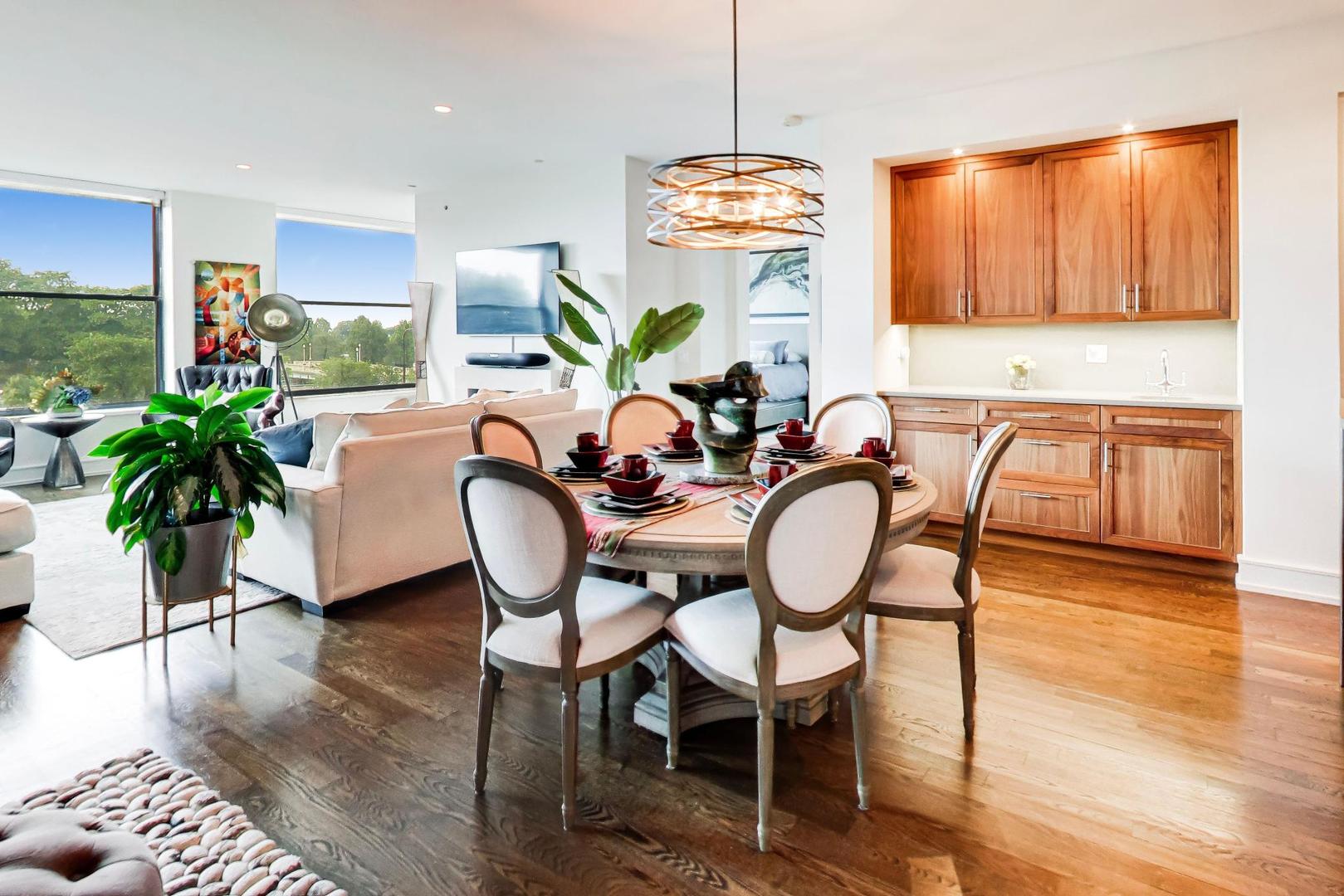 318 S Michigan Avenue Unit: 400