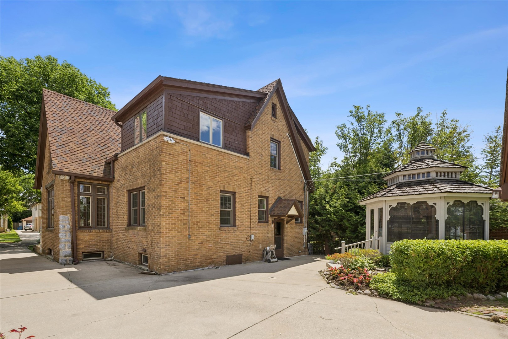 440 S Prospect Avenue