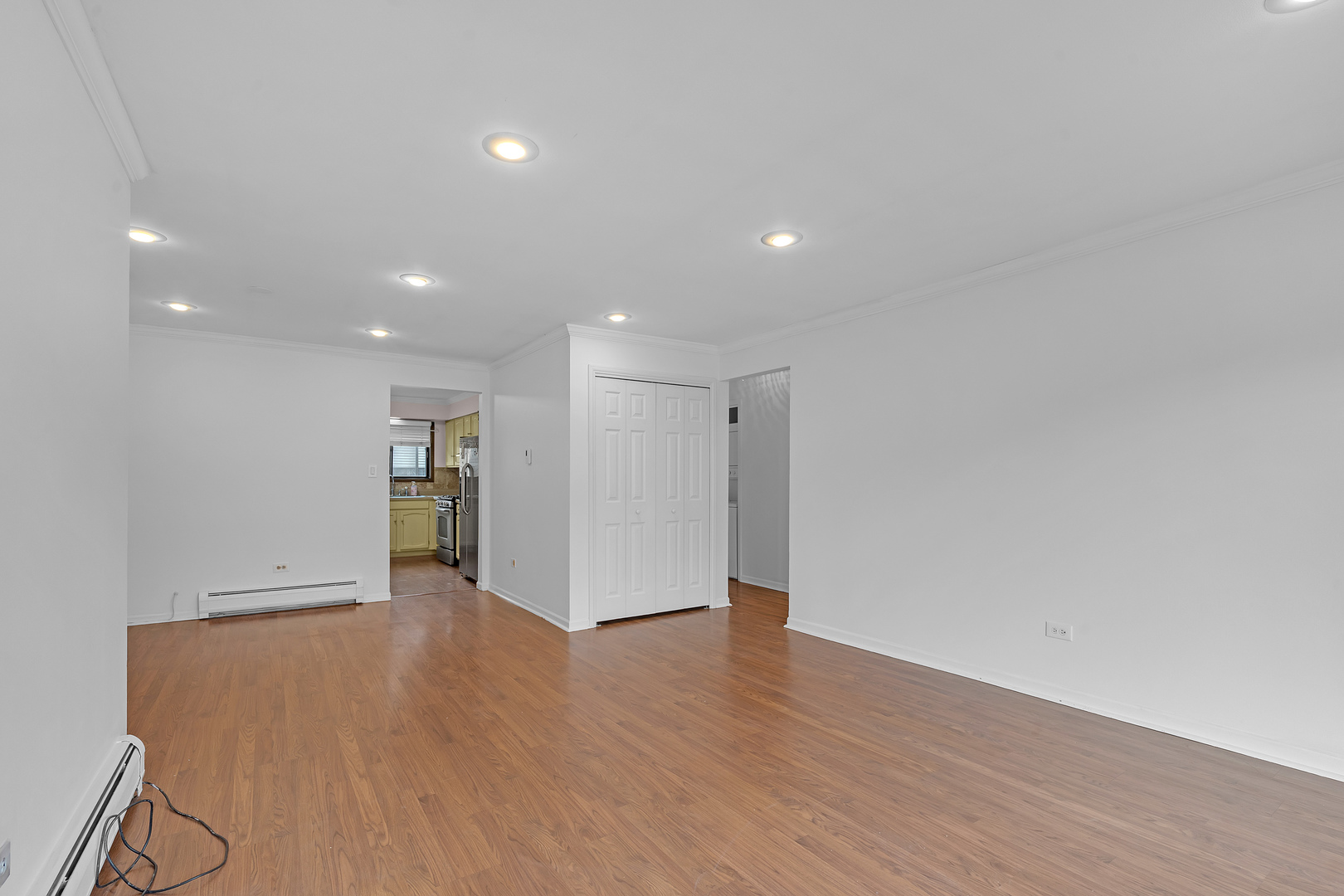 5151 N East River Road Unit: 332D
