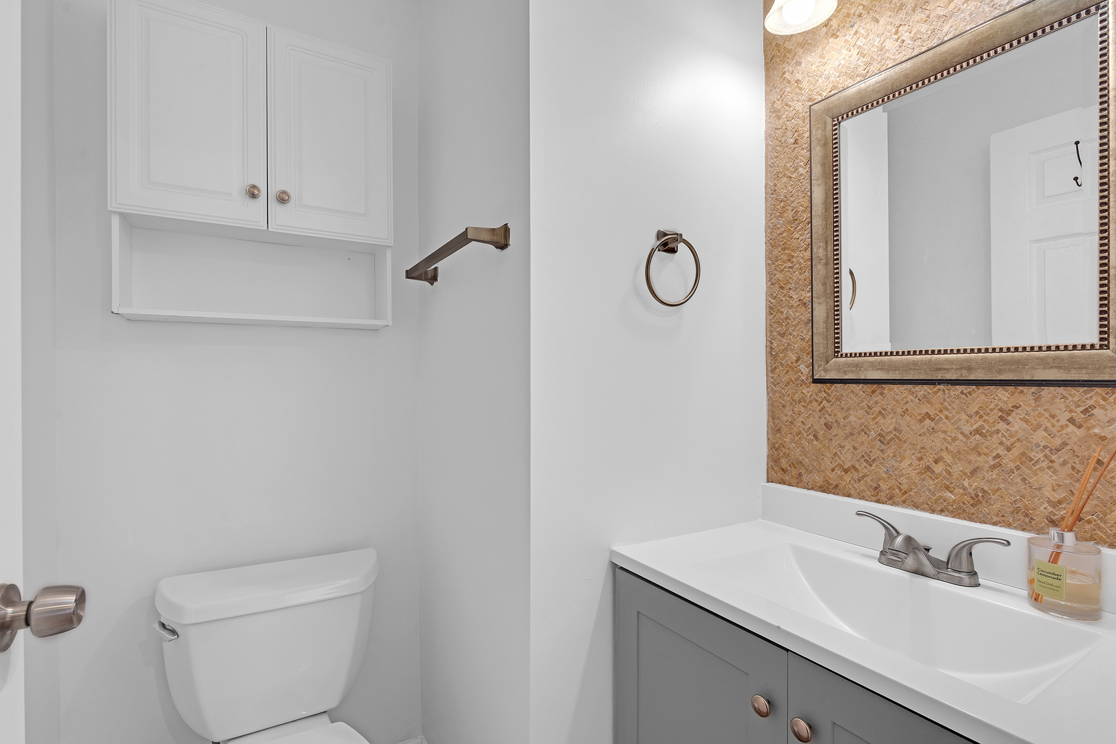 5151 N East River Road Unit: 332D