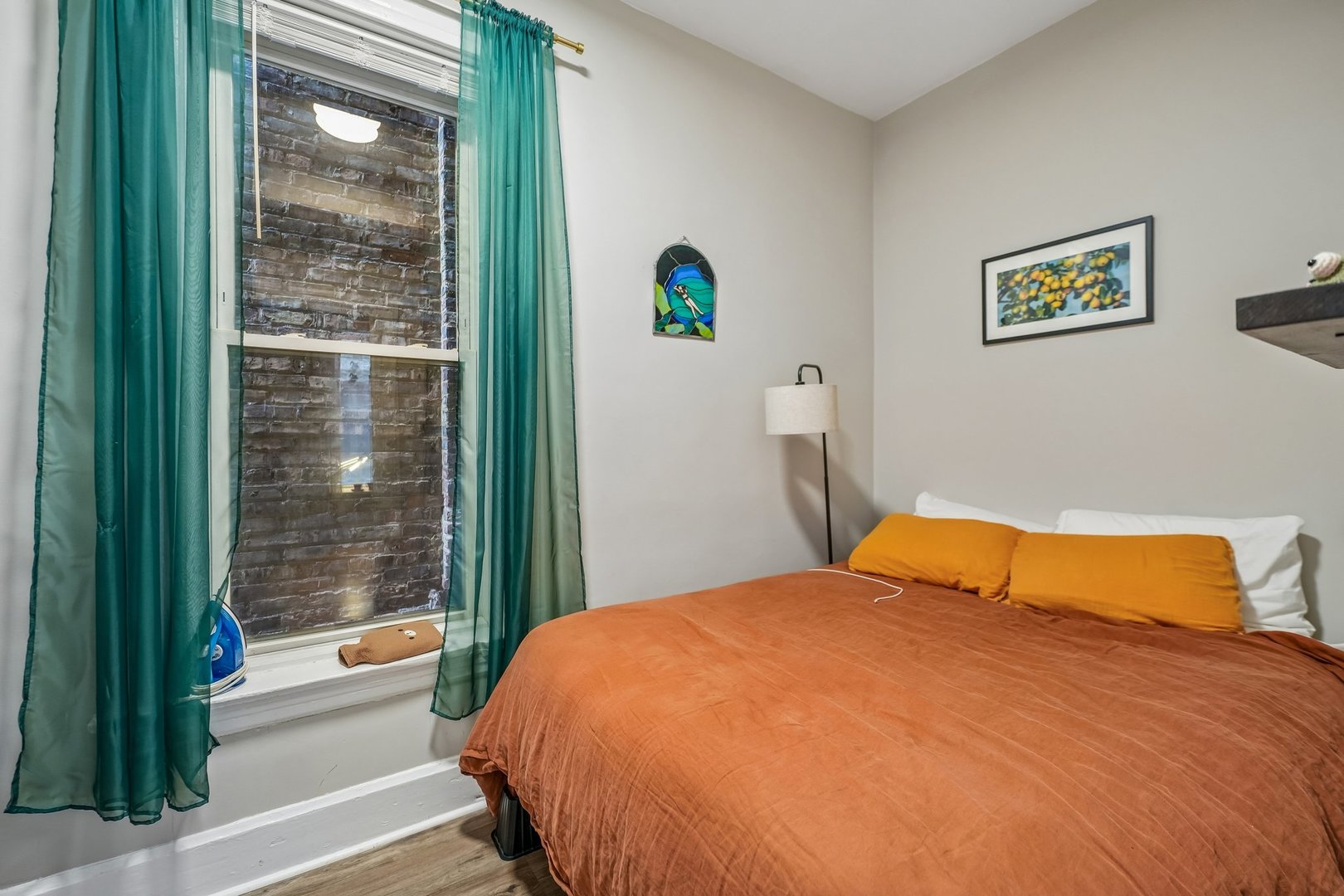 1444 N Maplewood Avenue Unit: 1R