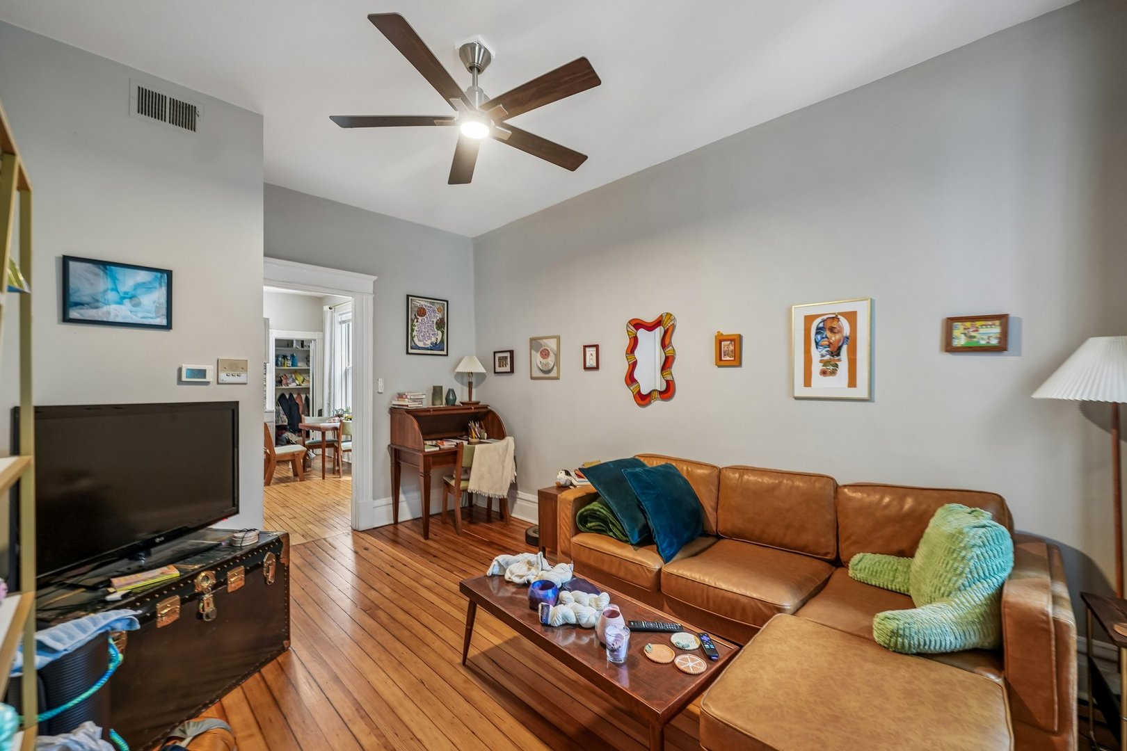 1444 N Maplewood Avenue Unit: 1R