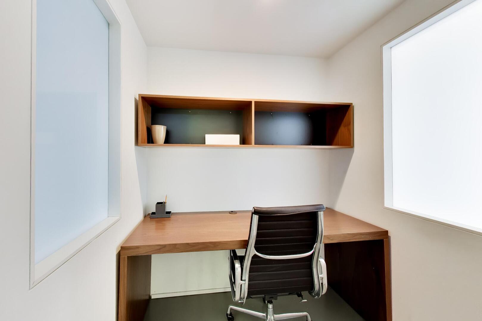 110 N PEORIA Street Unit: 102
