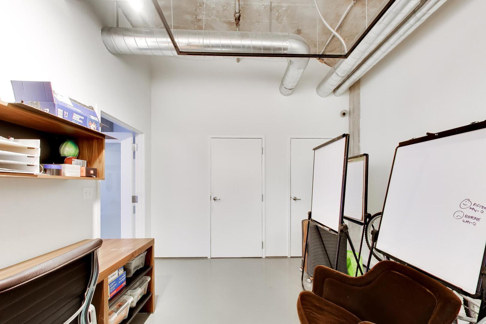 110 N PEORIA Street Unit: 102