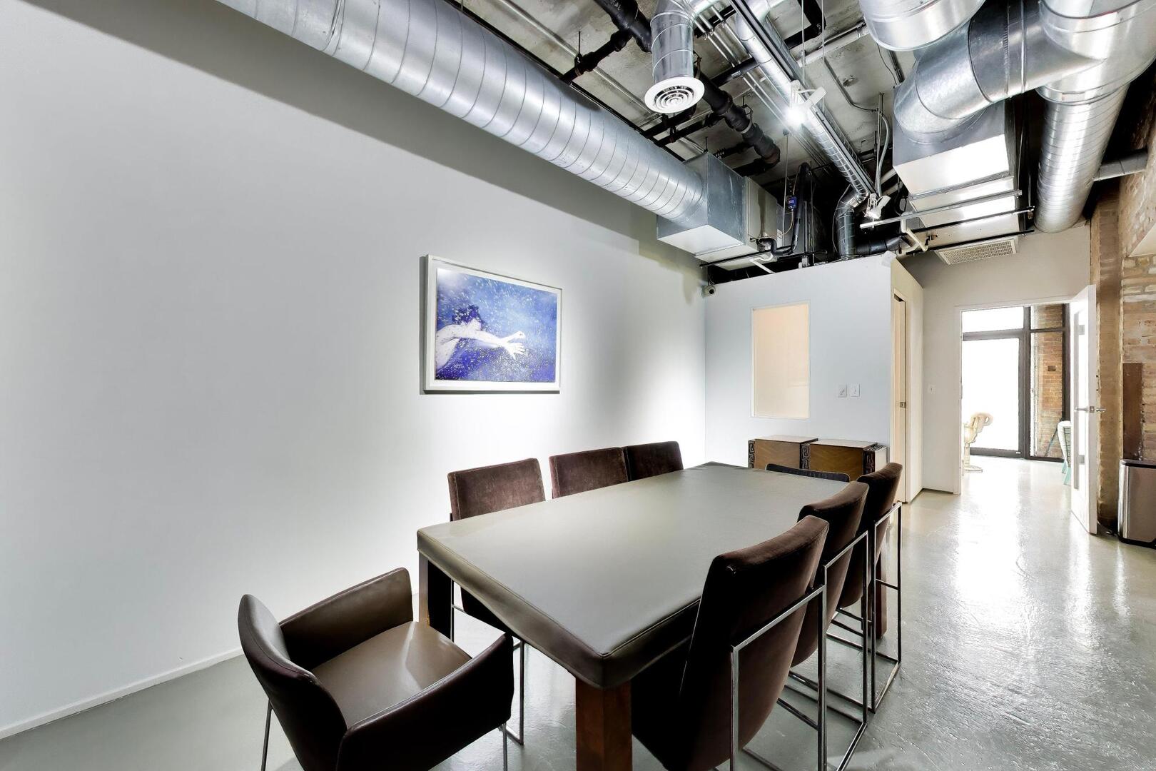 110 N PEORIA Street Unit: 102