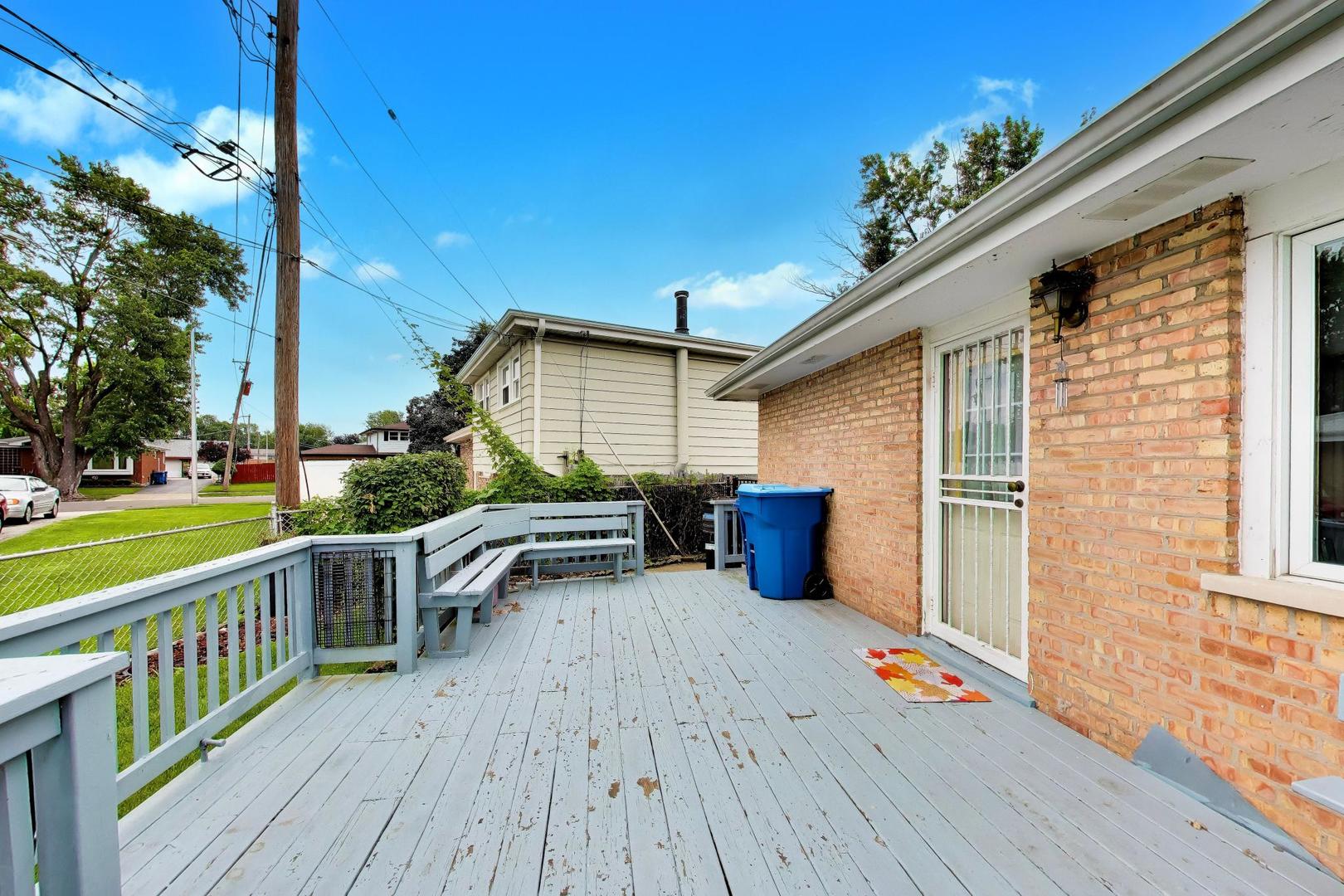 4332 W 118th Place