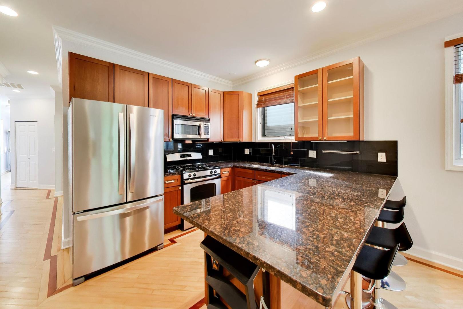 1133 N MOZART Street Unit: 2