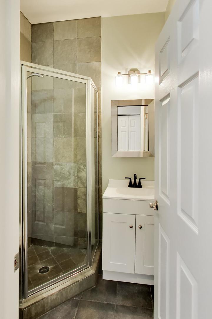 1133 N MOZART Street Unit: 2