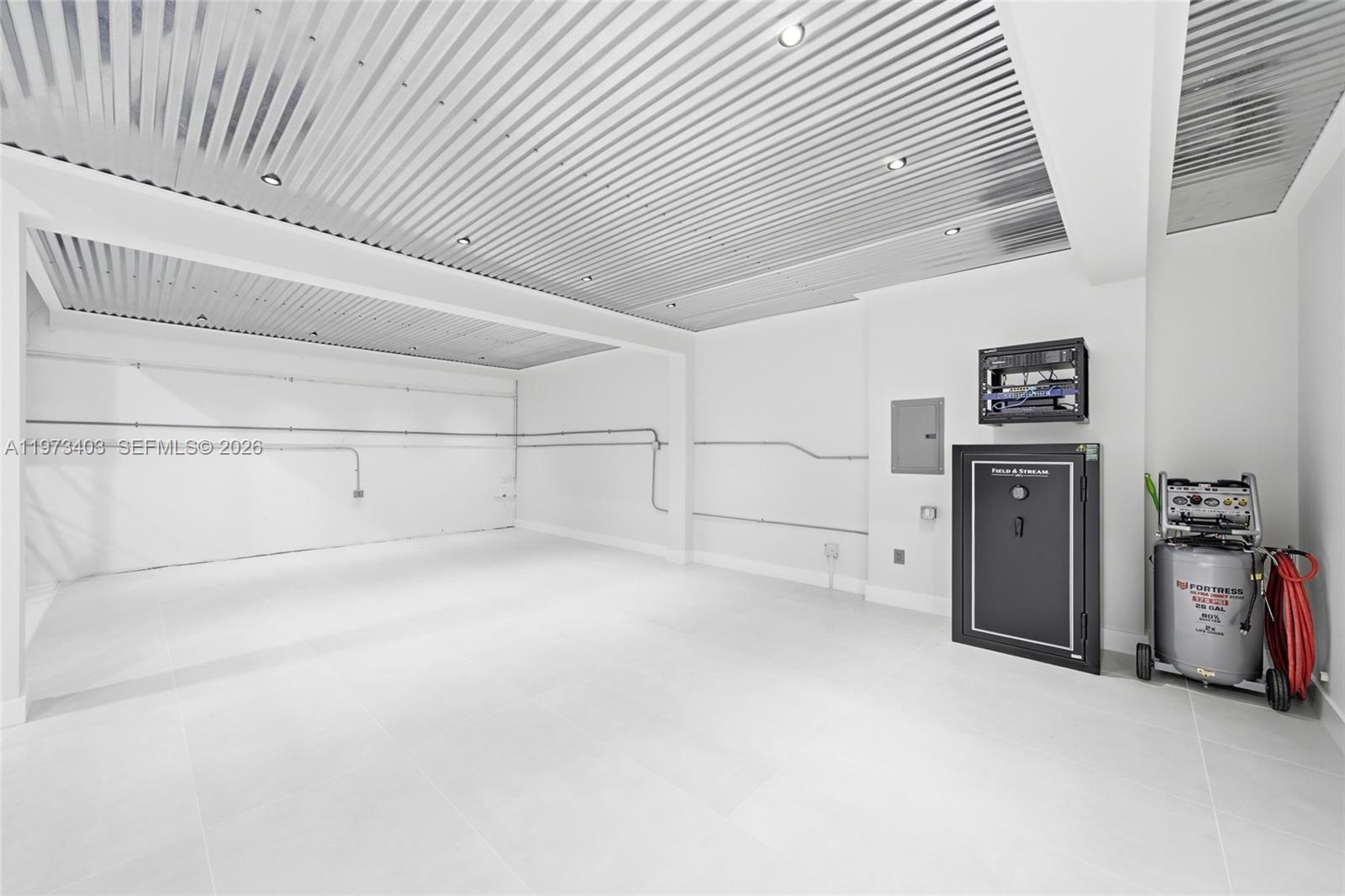 13500 SW 134th Ave # 4A