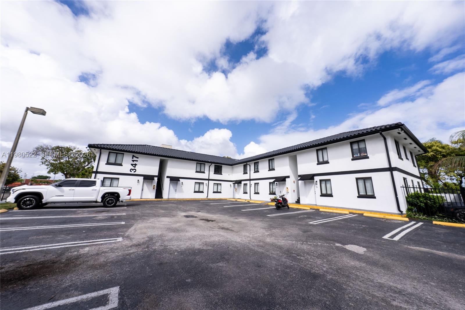 3417 NW 22nd Ave # 2