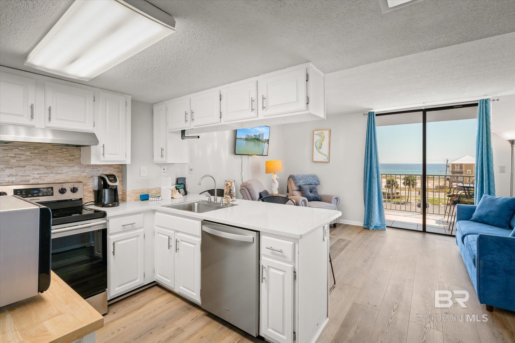 1832 W Beach Boulevard A414