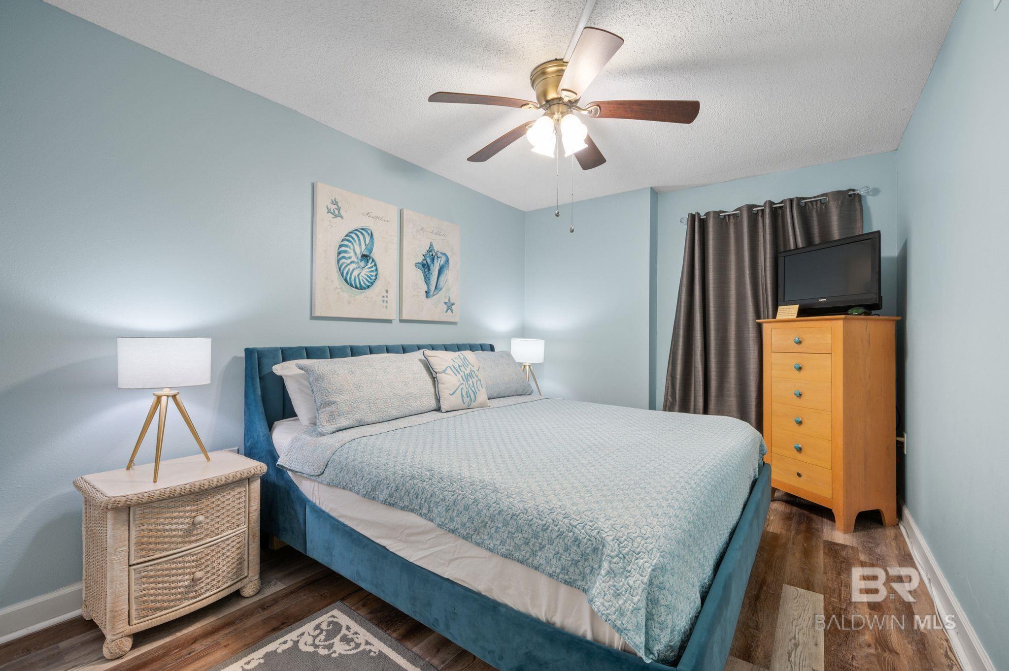 517 E Beach Boulevard 1B