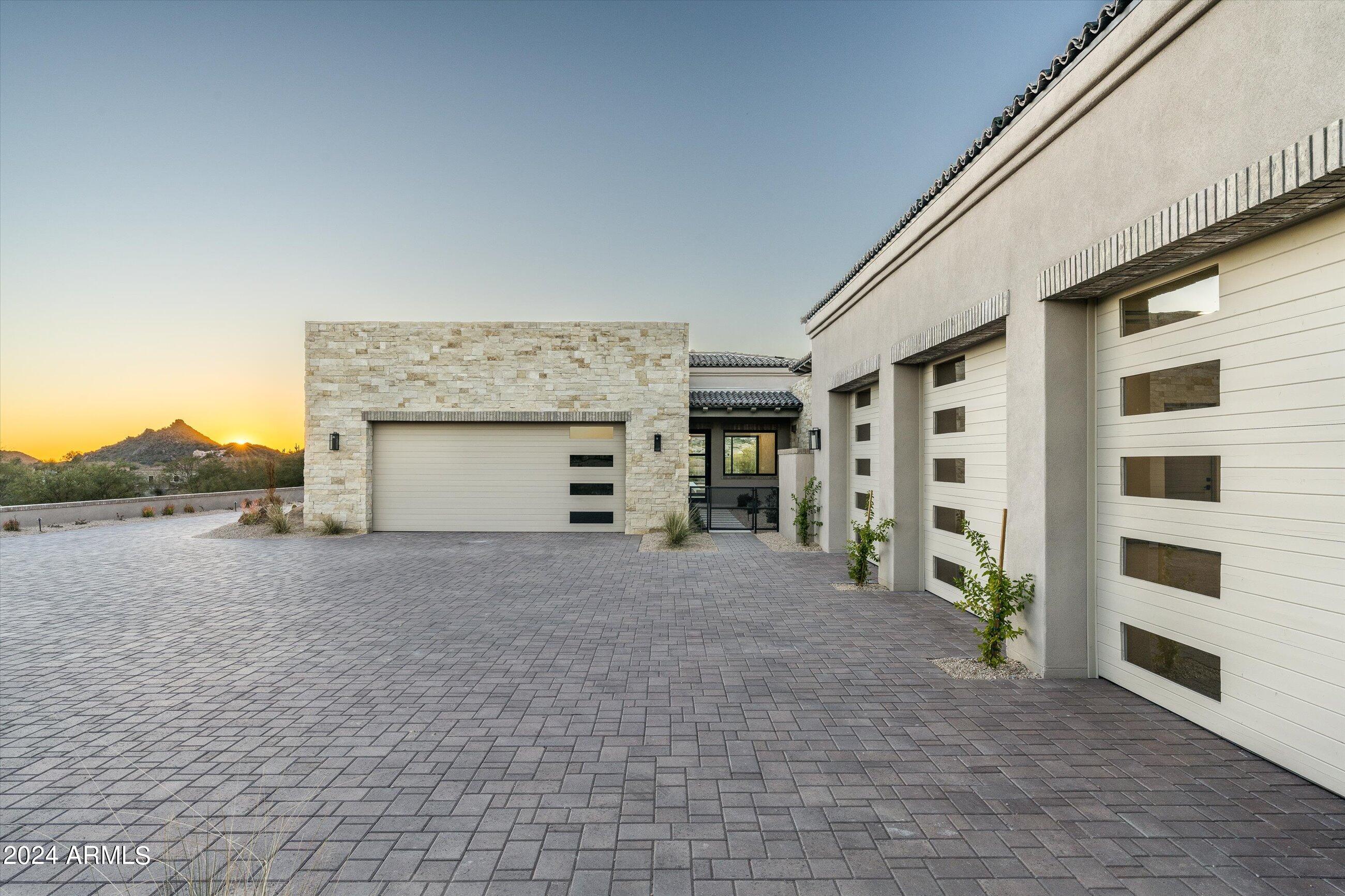 11986 E BUCKSKIN Trail