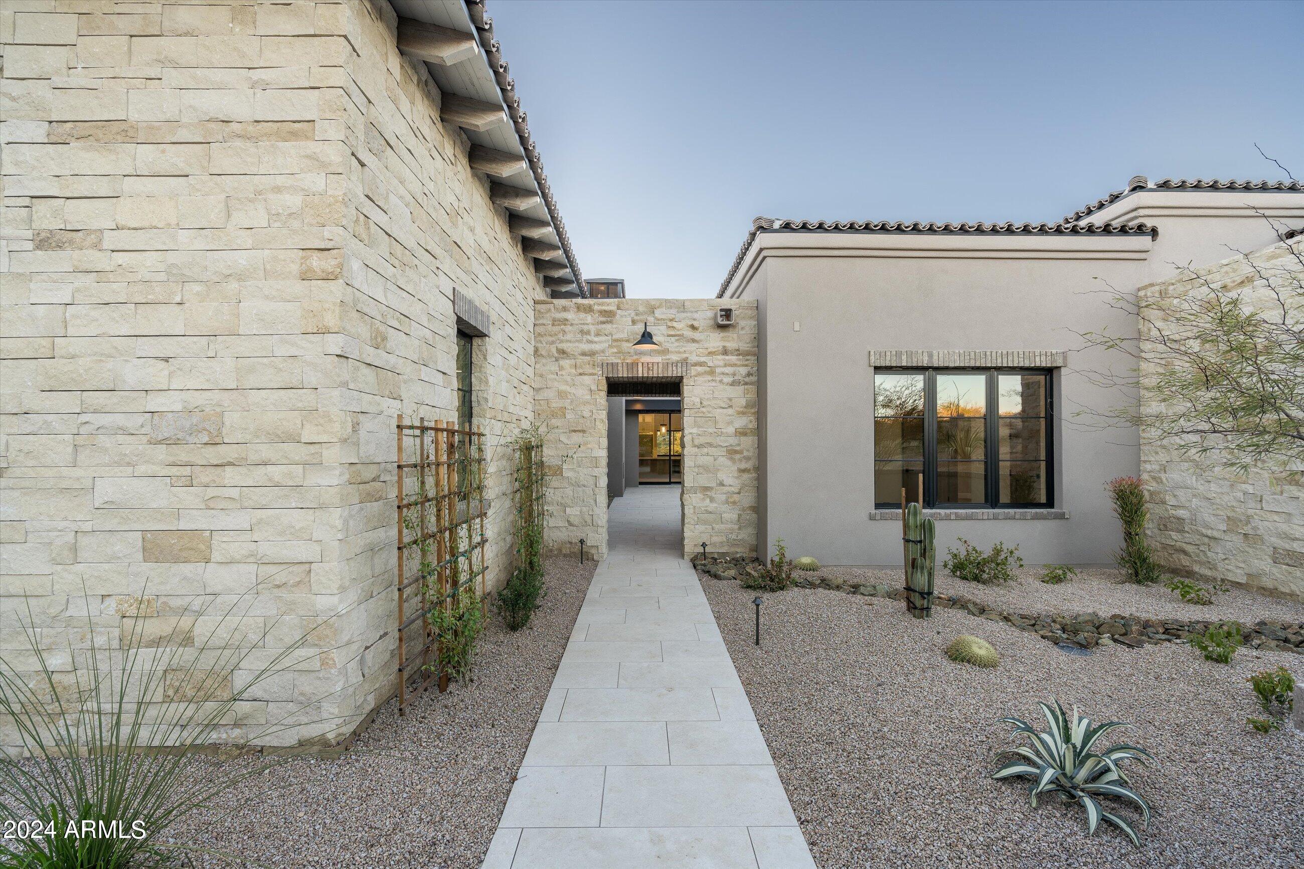 11986 E BUCKSKIN Trail