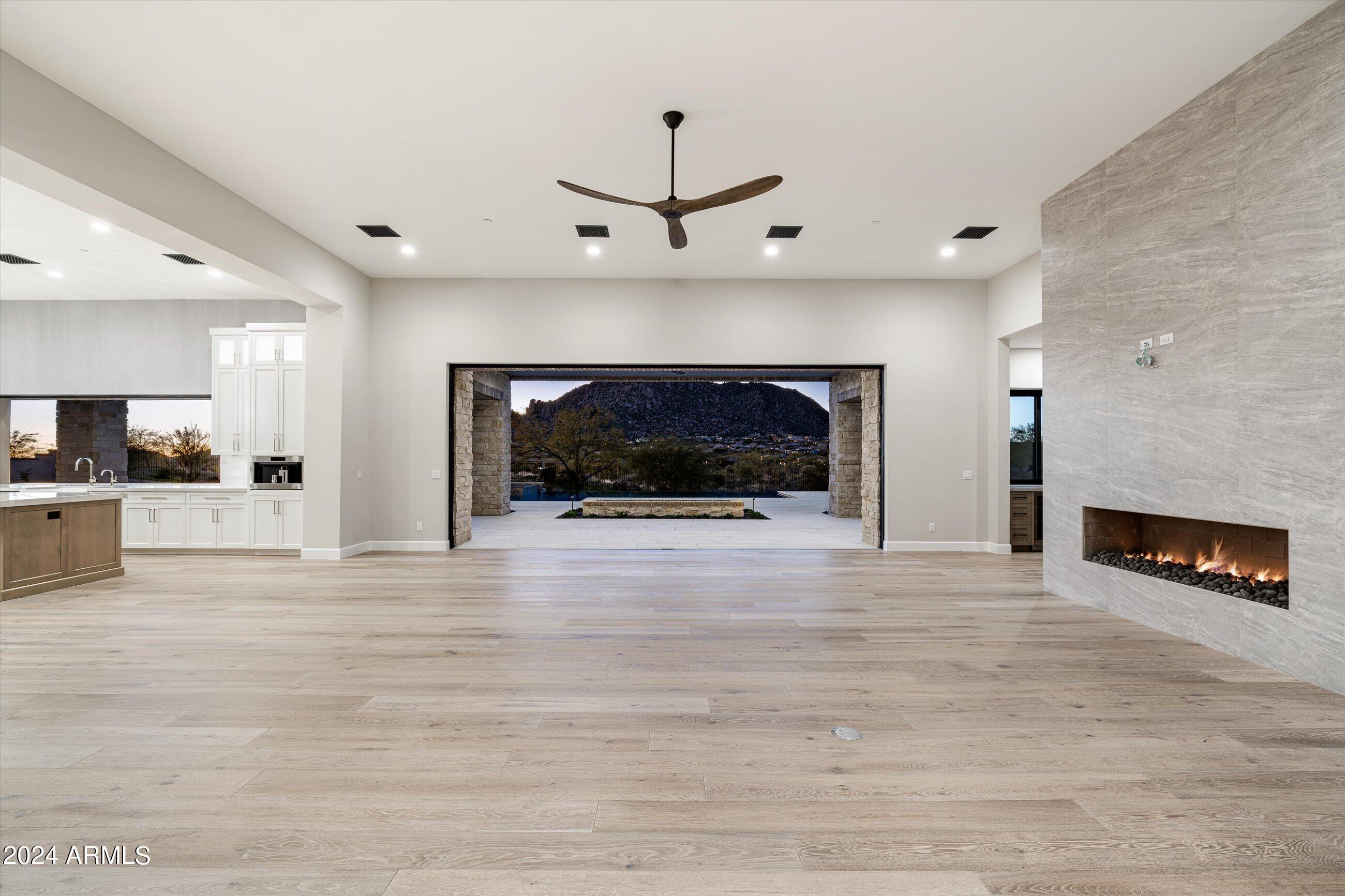 11986 E BUCKSKIN Trail