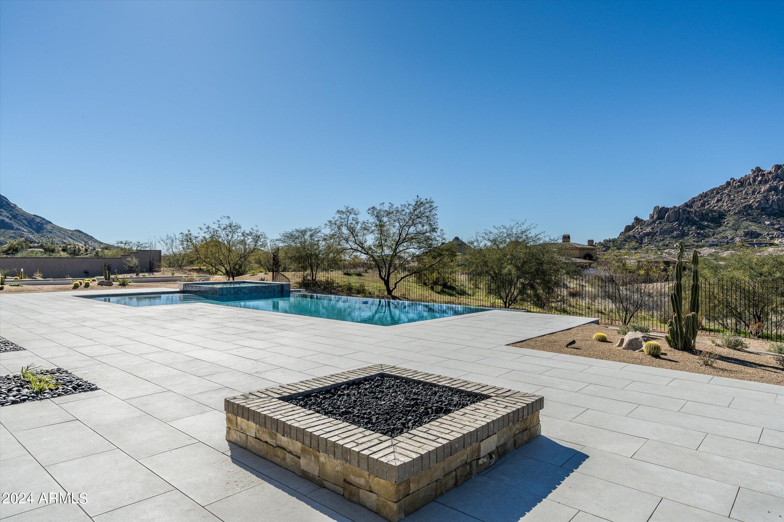 11986 E BUCKSKIN Trail
