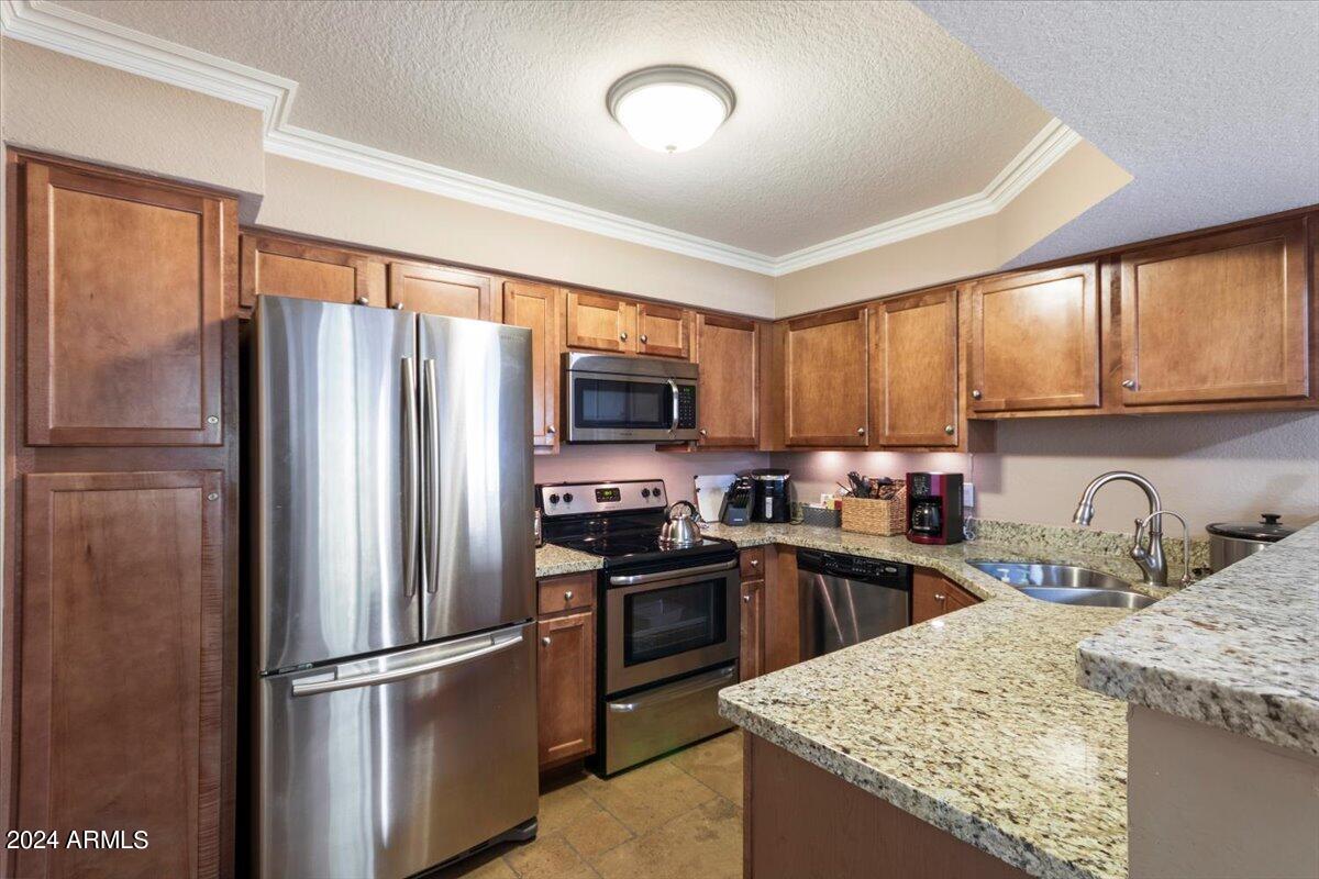 8787 E MOUNTAIN VIEW Road, 1093