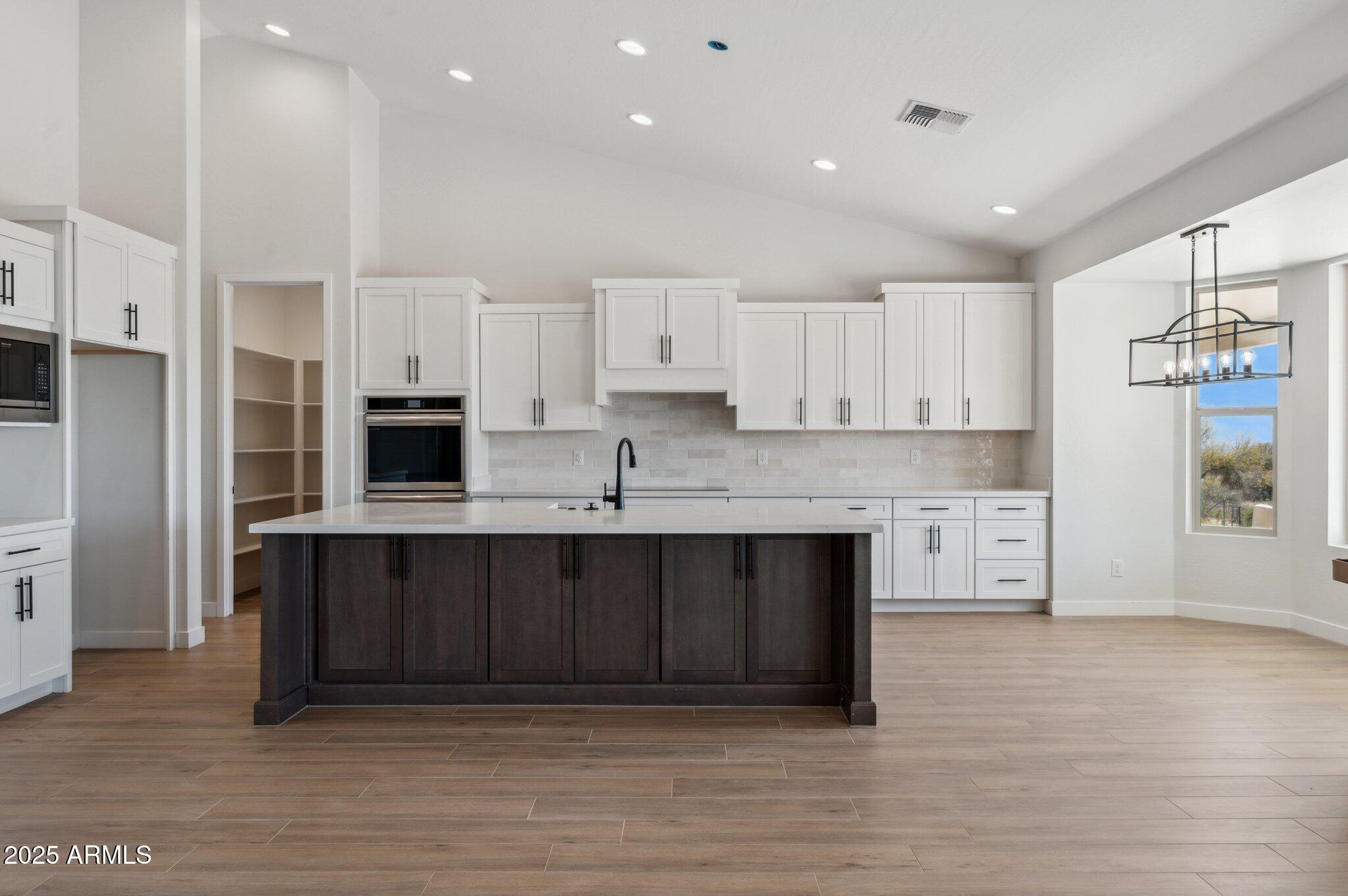 13653 E ALOE VERA Drive