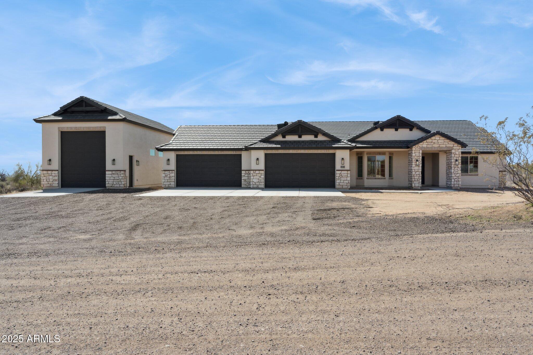 13653 E ALOE VERA Drive