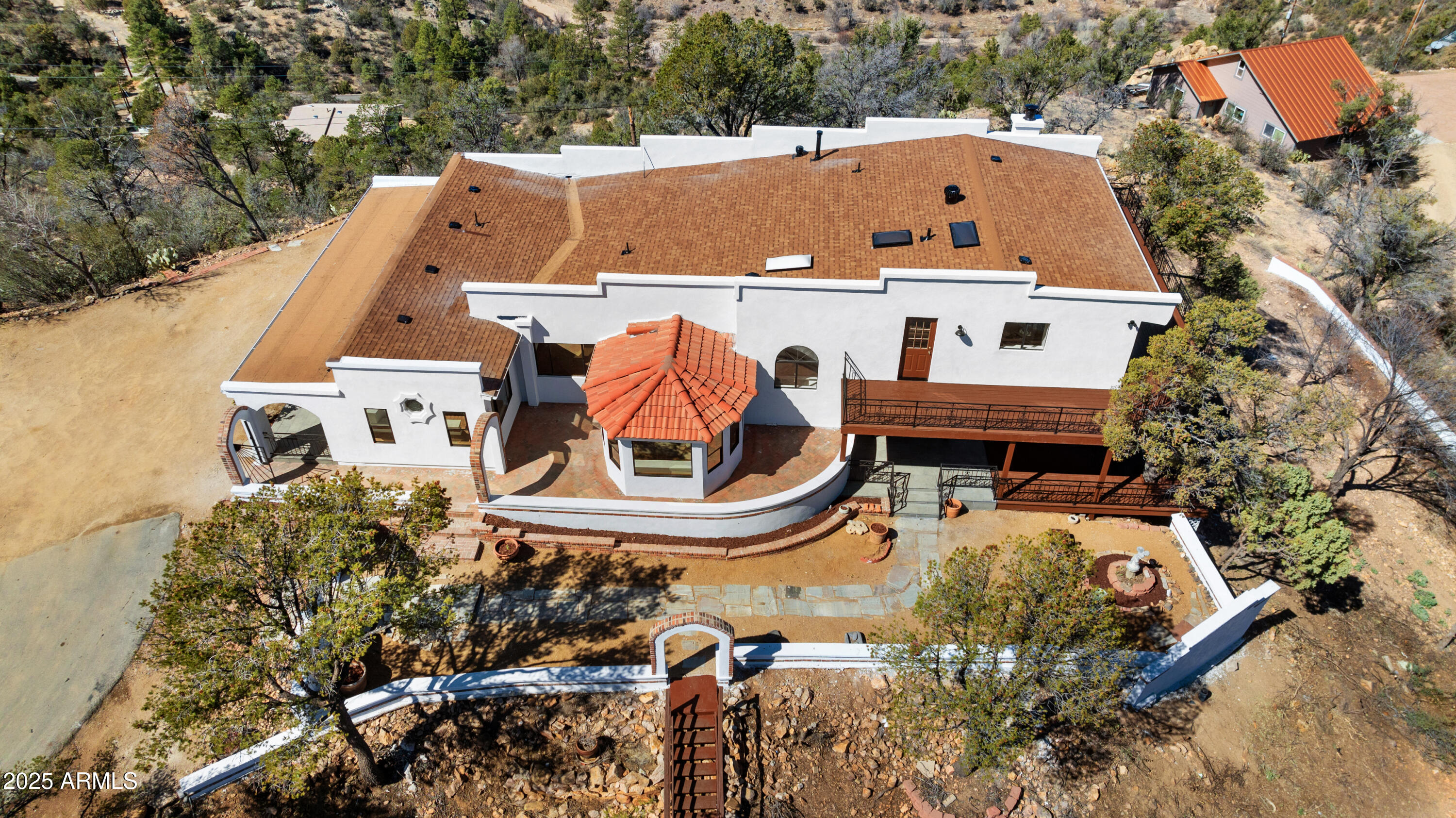 1204 W CARLOCK Drive