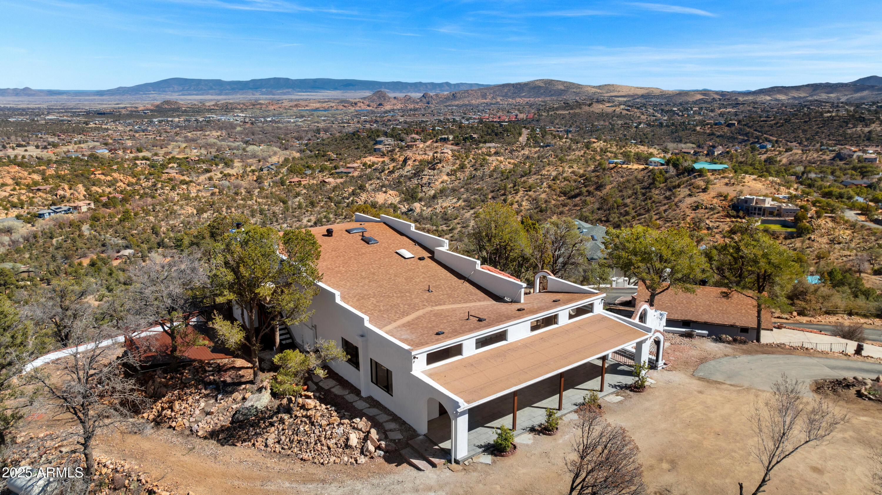 1204 W CARLOCK Drive