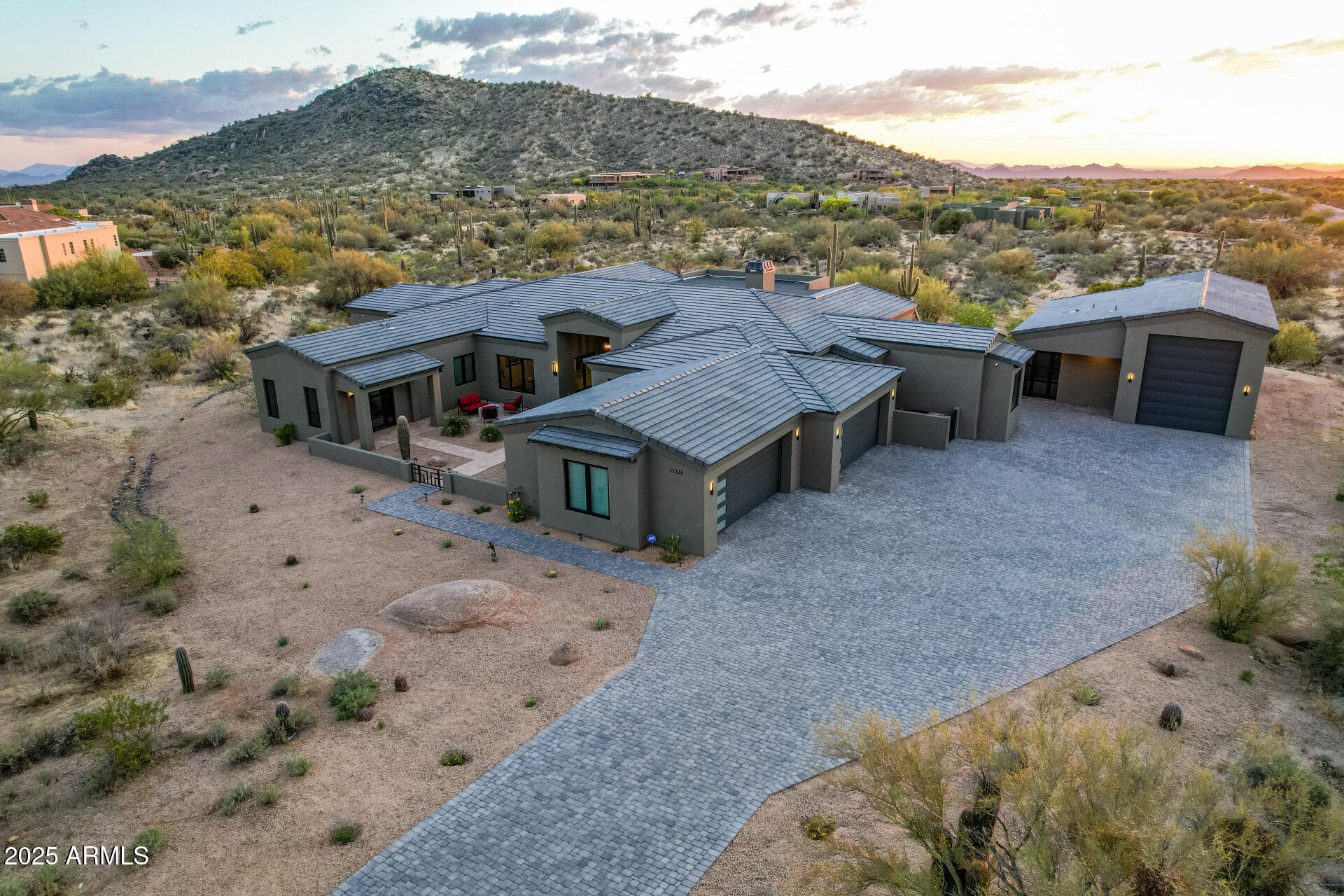 31226 N GRANITE REEF Road