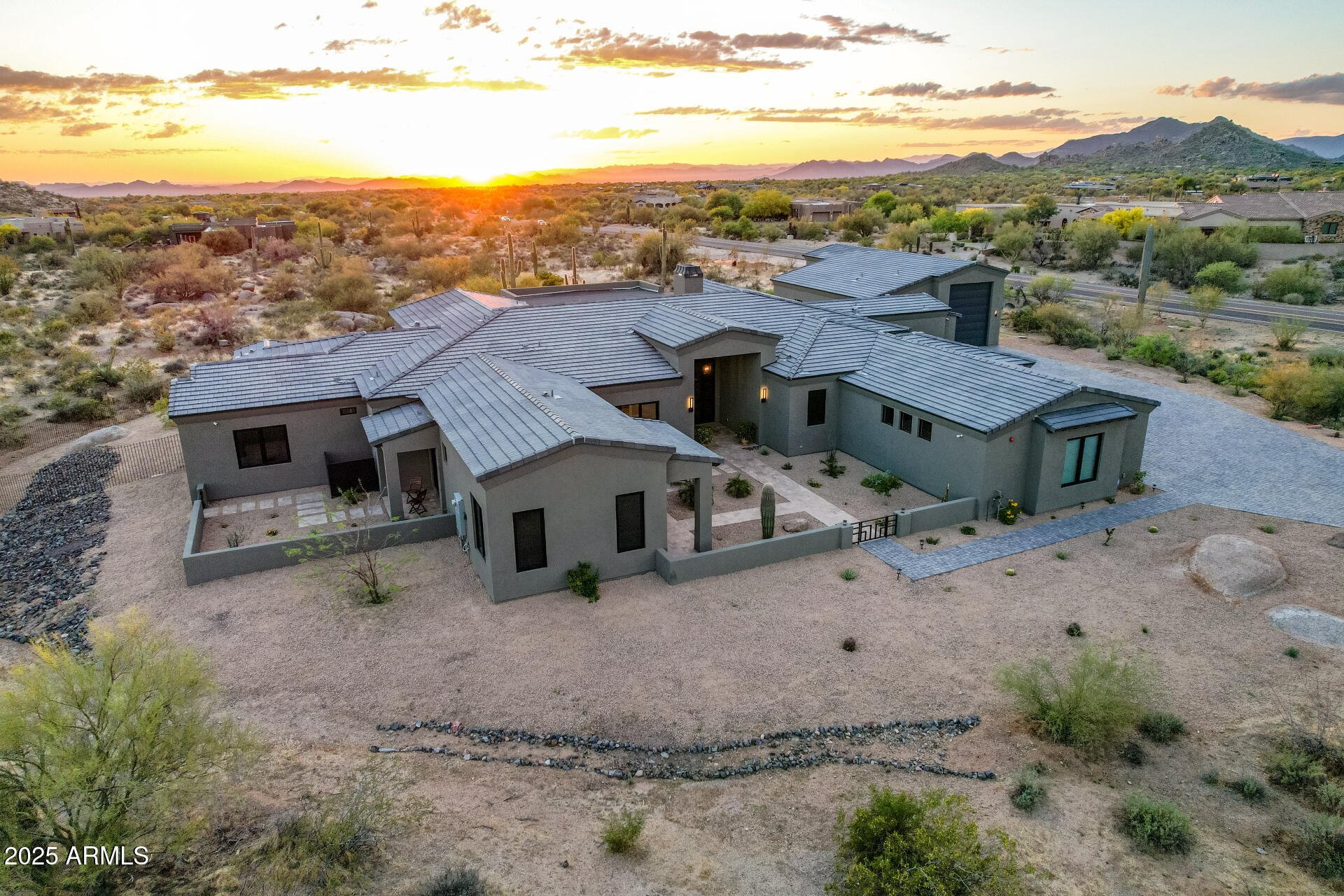 31226 N GRANITE REEF Road