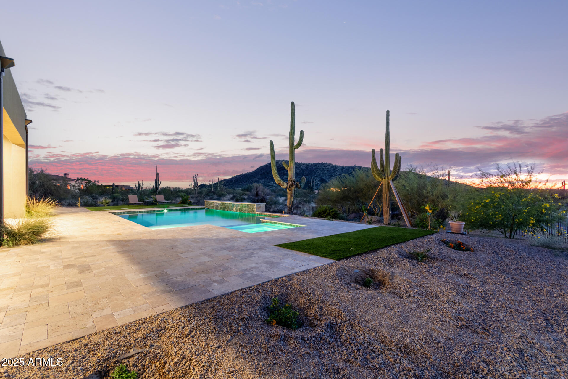 31226 N GRANITE REEF Road