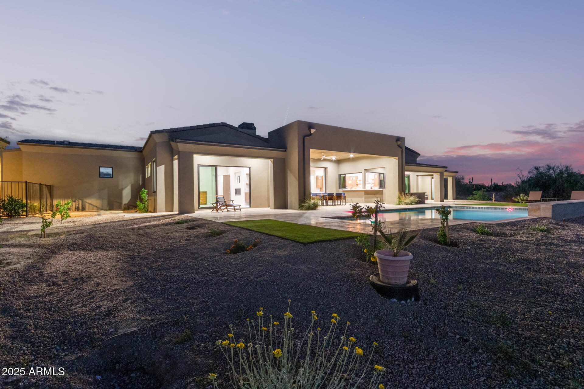 31226 N GRANITE REEF Road