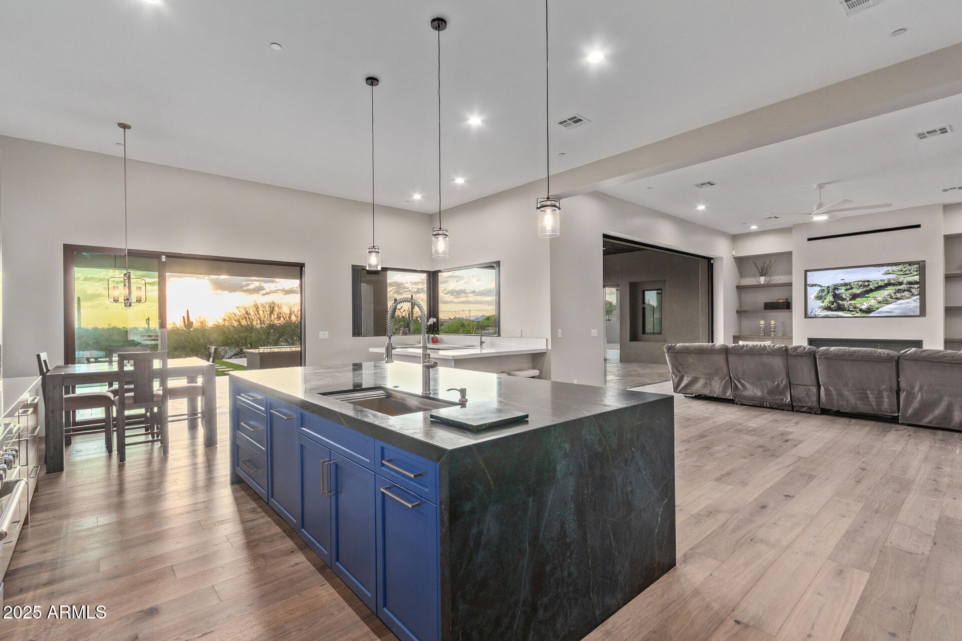 31226 N GRANITE REEF Road