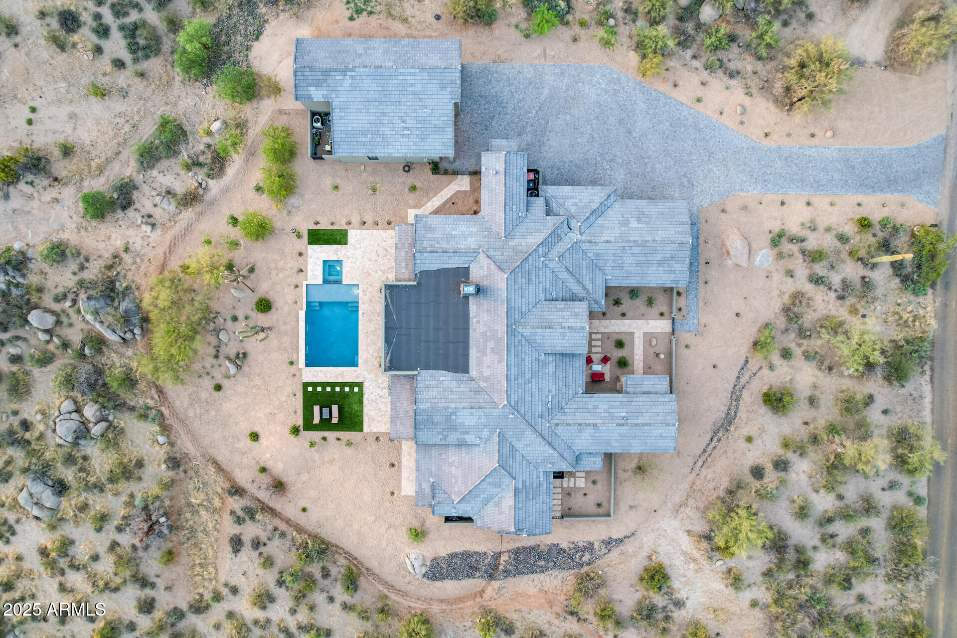 31226 N GRANITE REEF Road