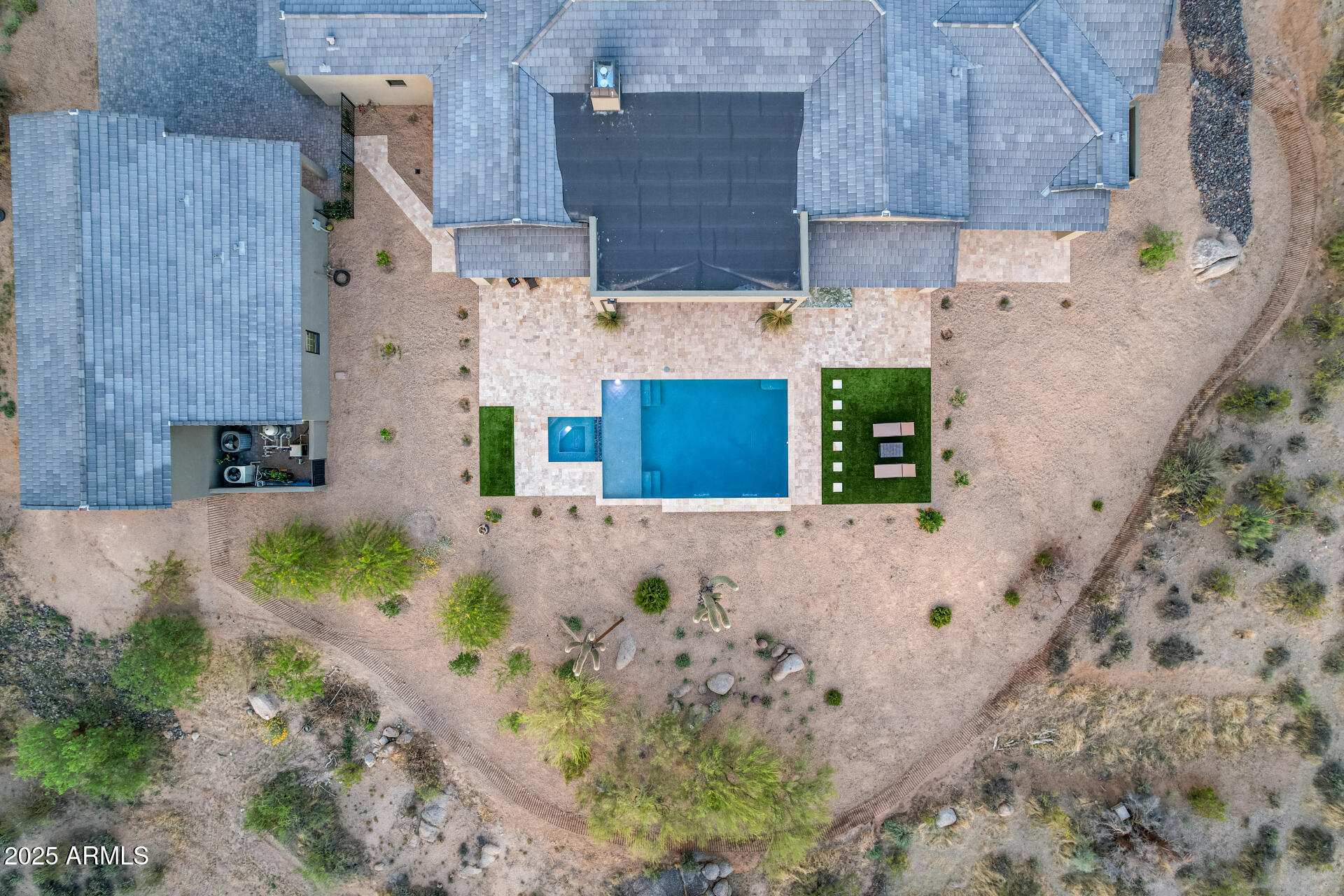 31226 N GRANITE REEF Road