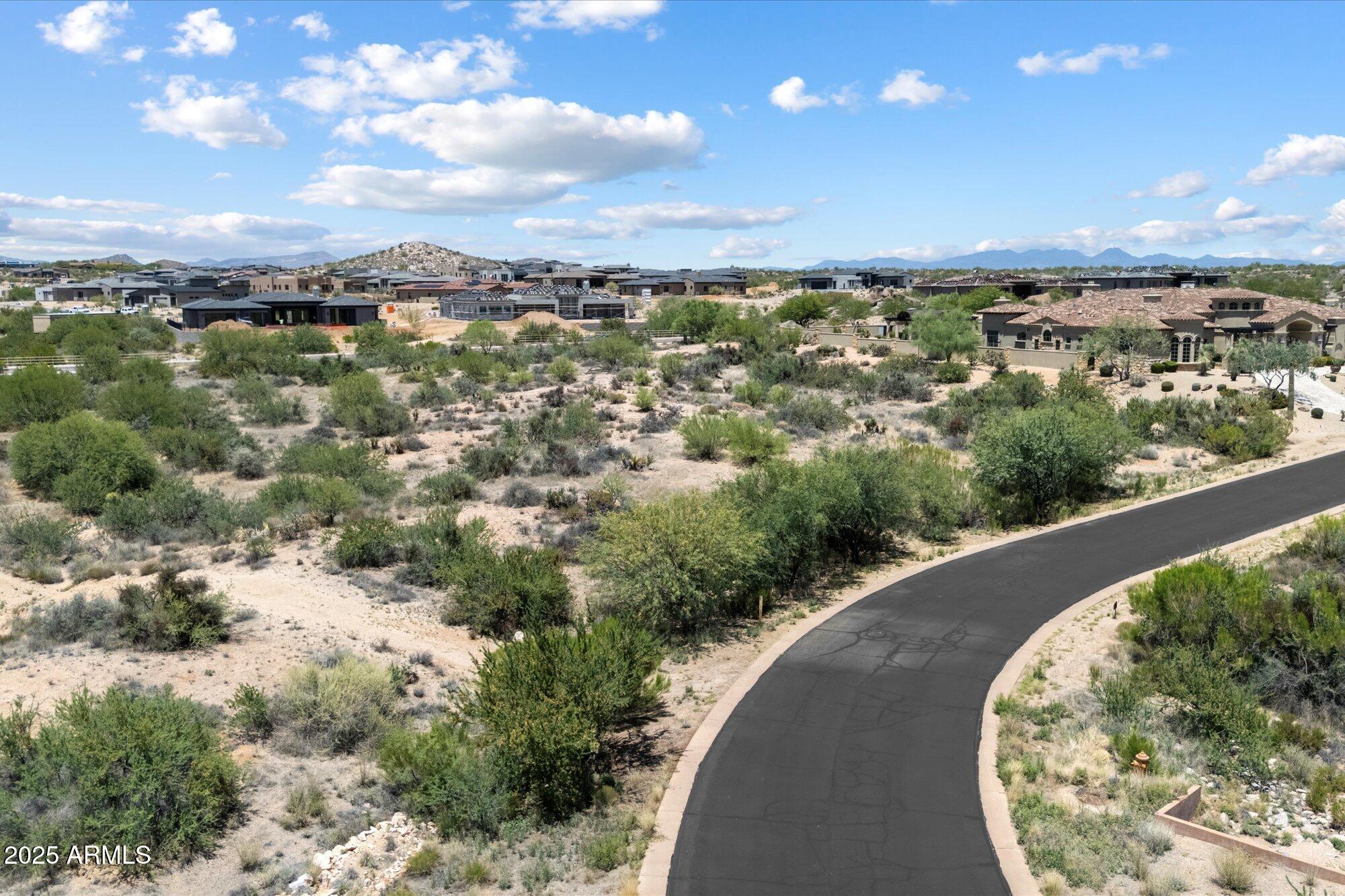 11904 E HACKAMORE Drive