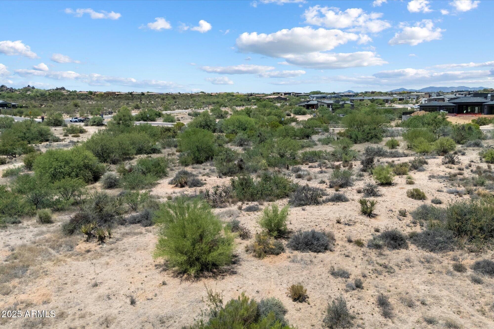 11904 E HACKAMORE Drive