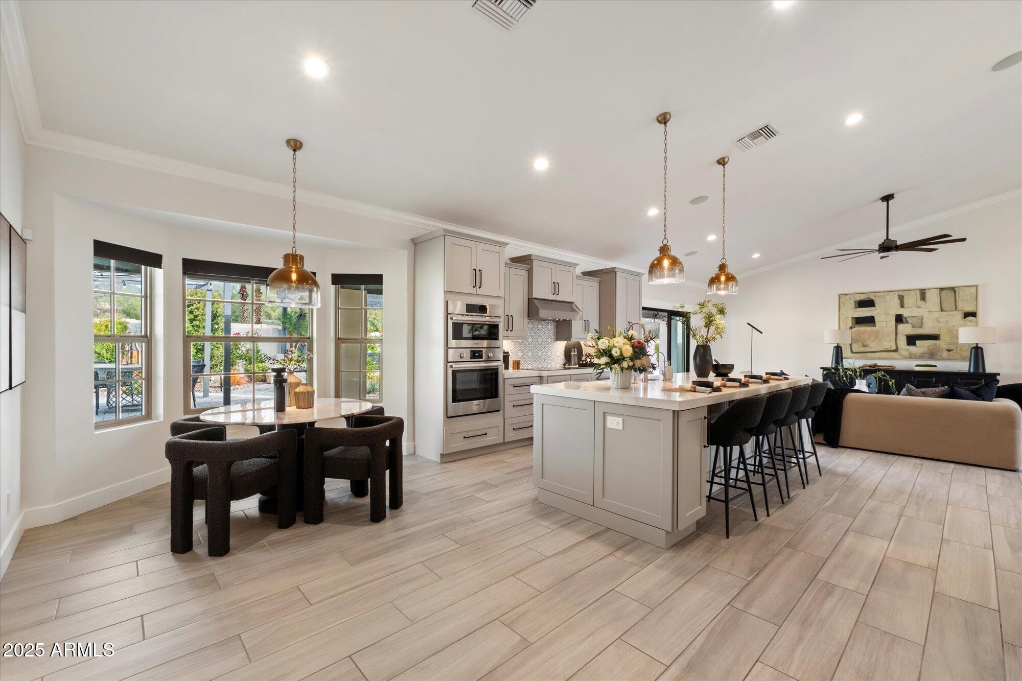 10180 E LARKSPUR Drive
