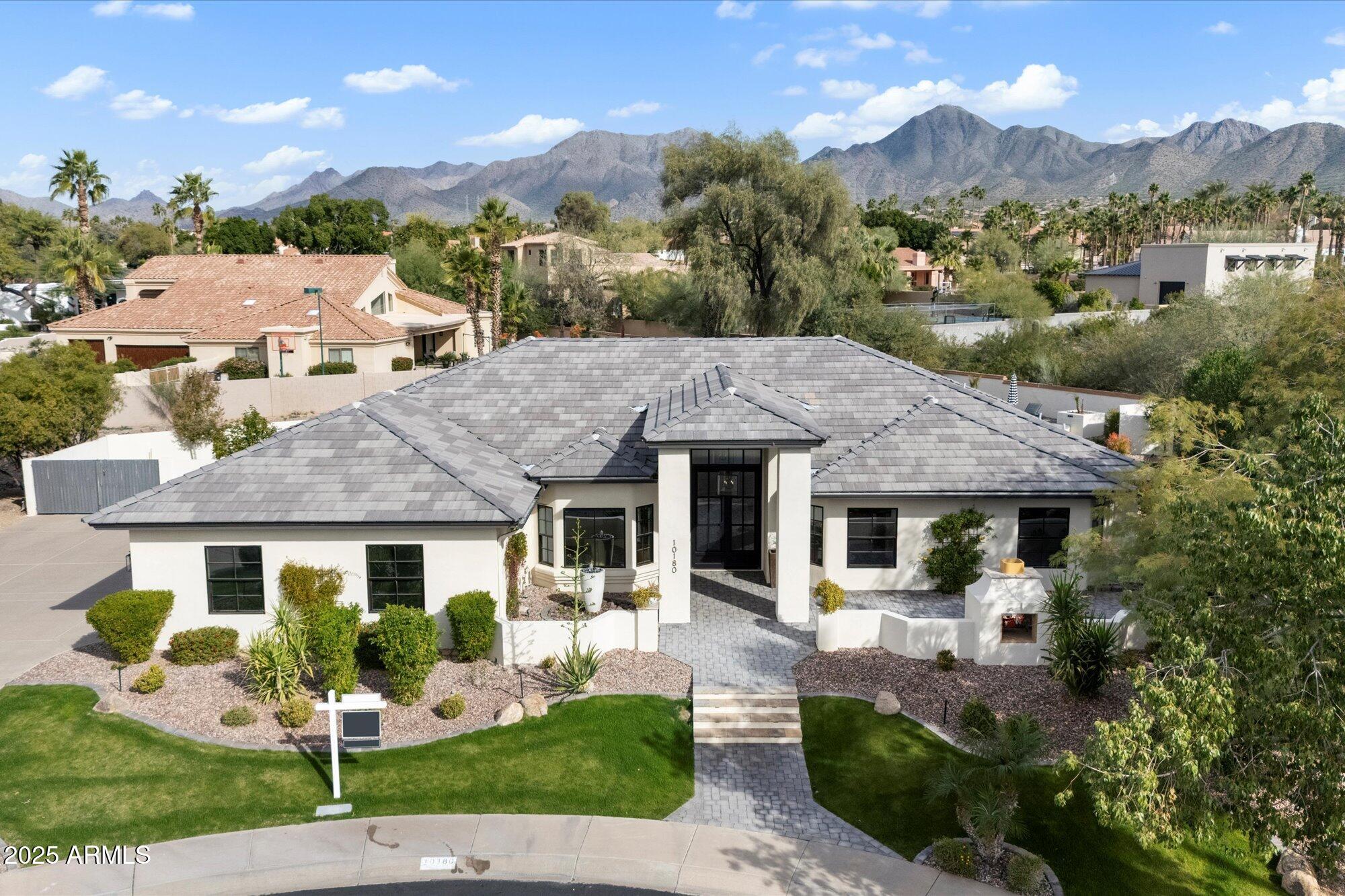 10180 E LARKSPUR Drive
