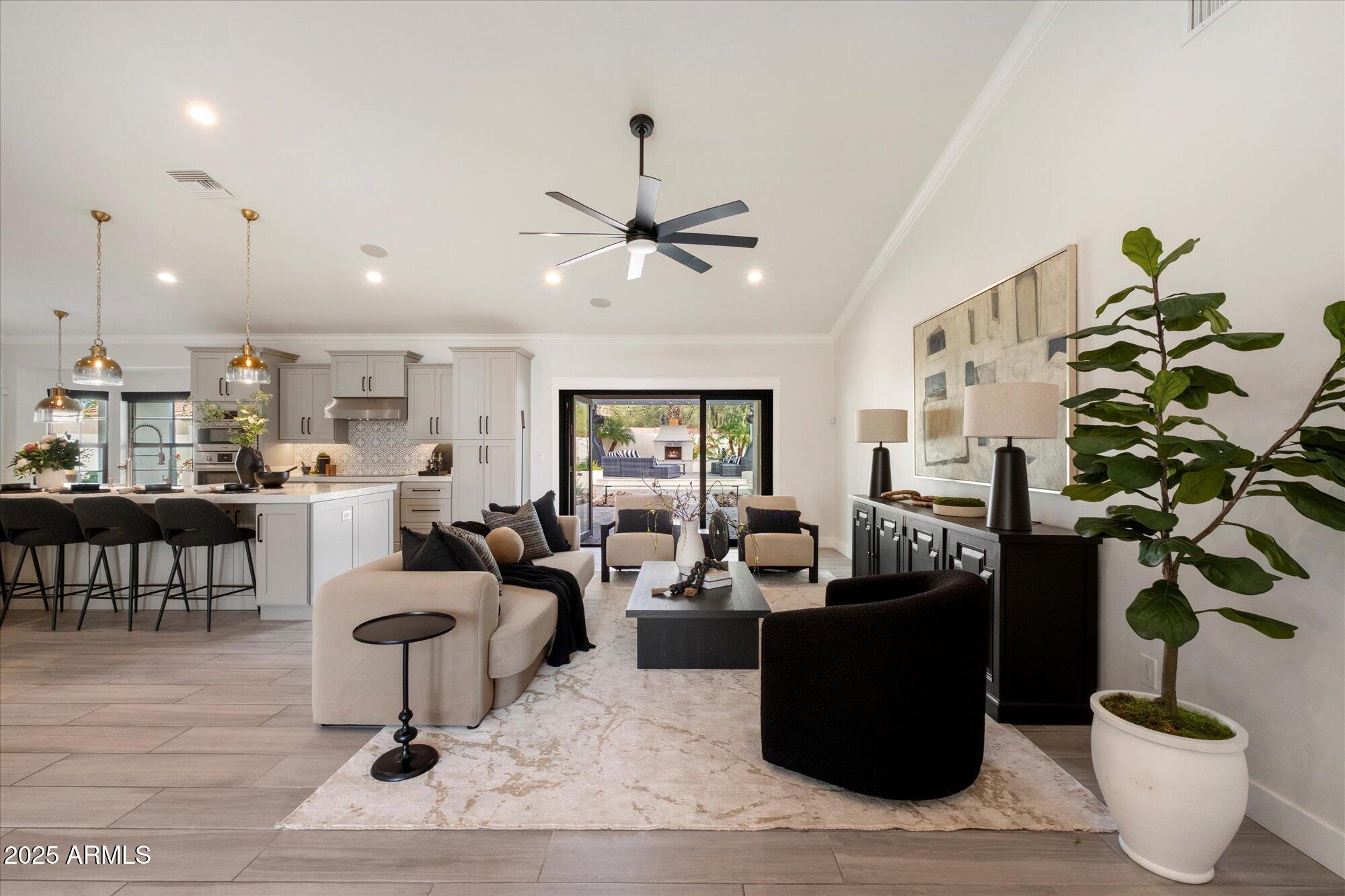 10180 E LARKSPUR Drive
