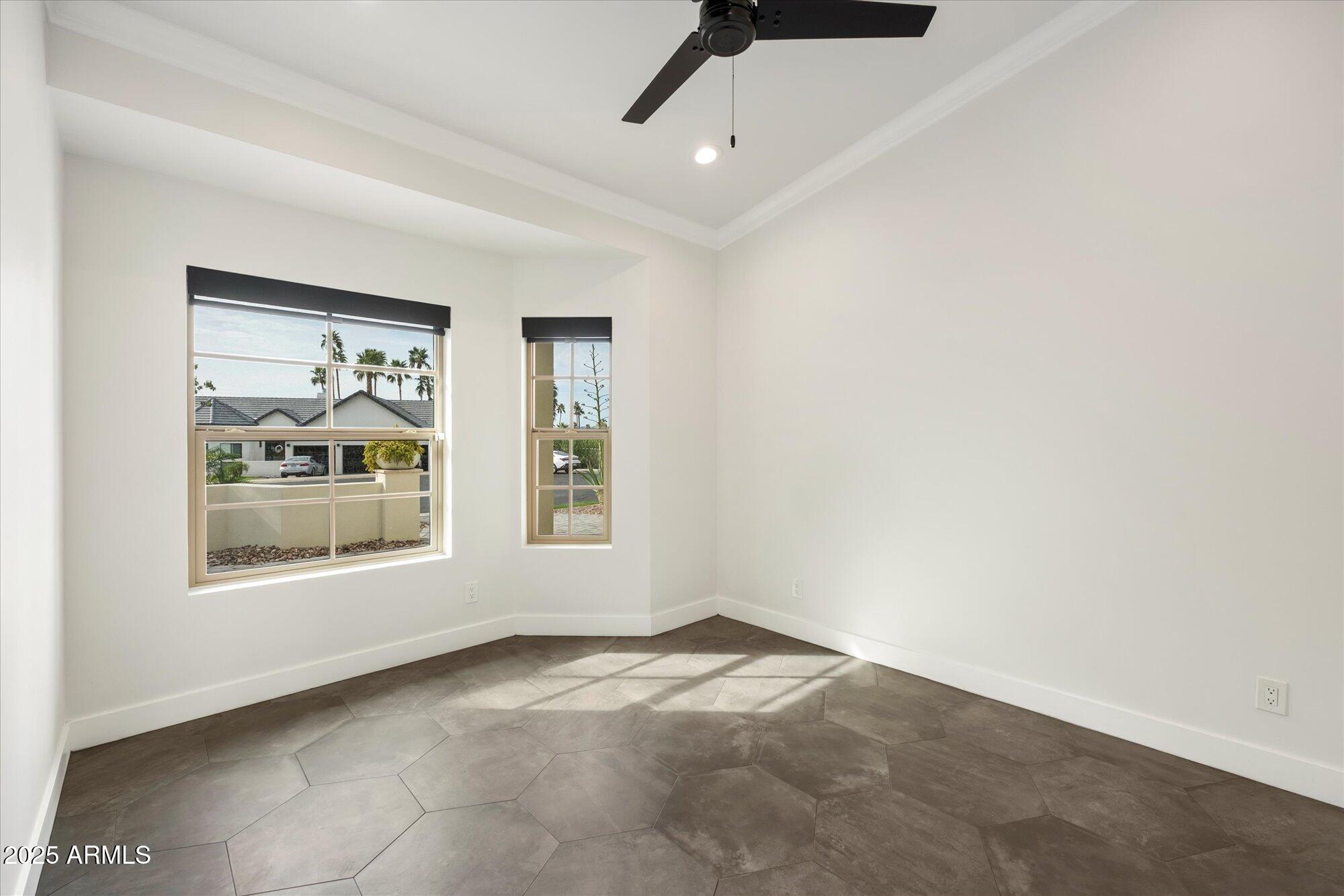 10180 E LARKSPUR Drive