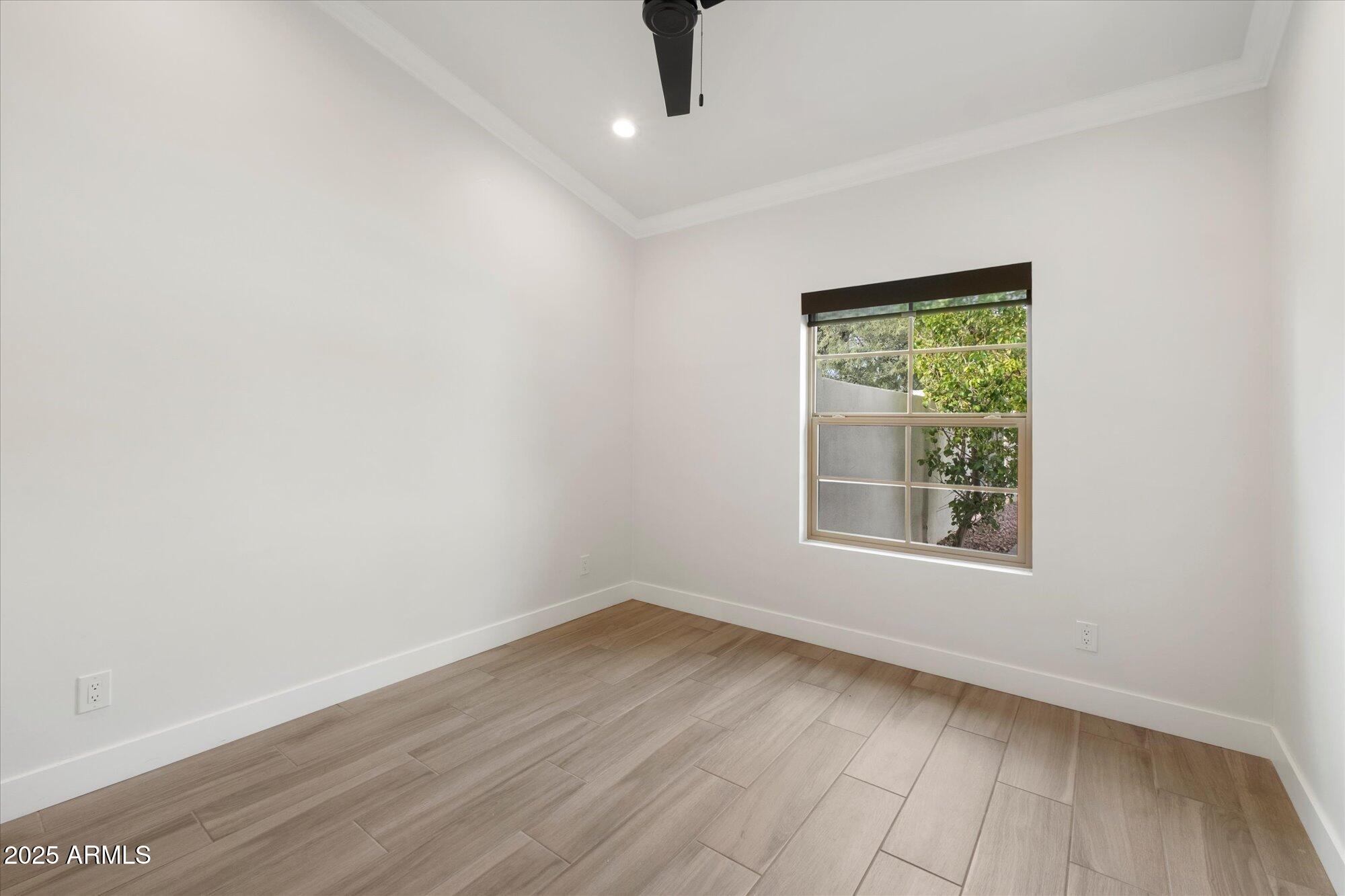 10180 E LARKSPUR Drive