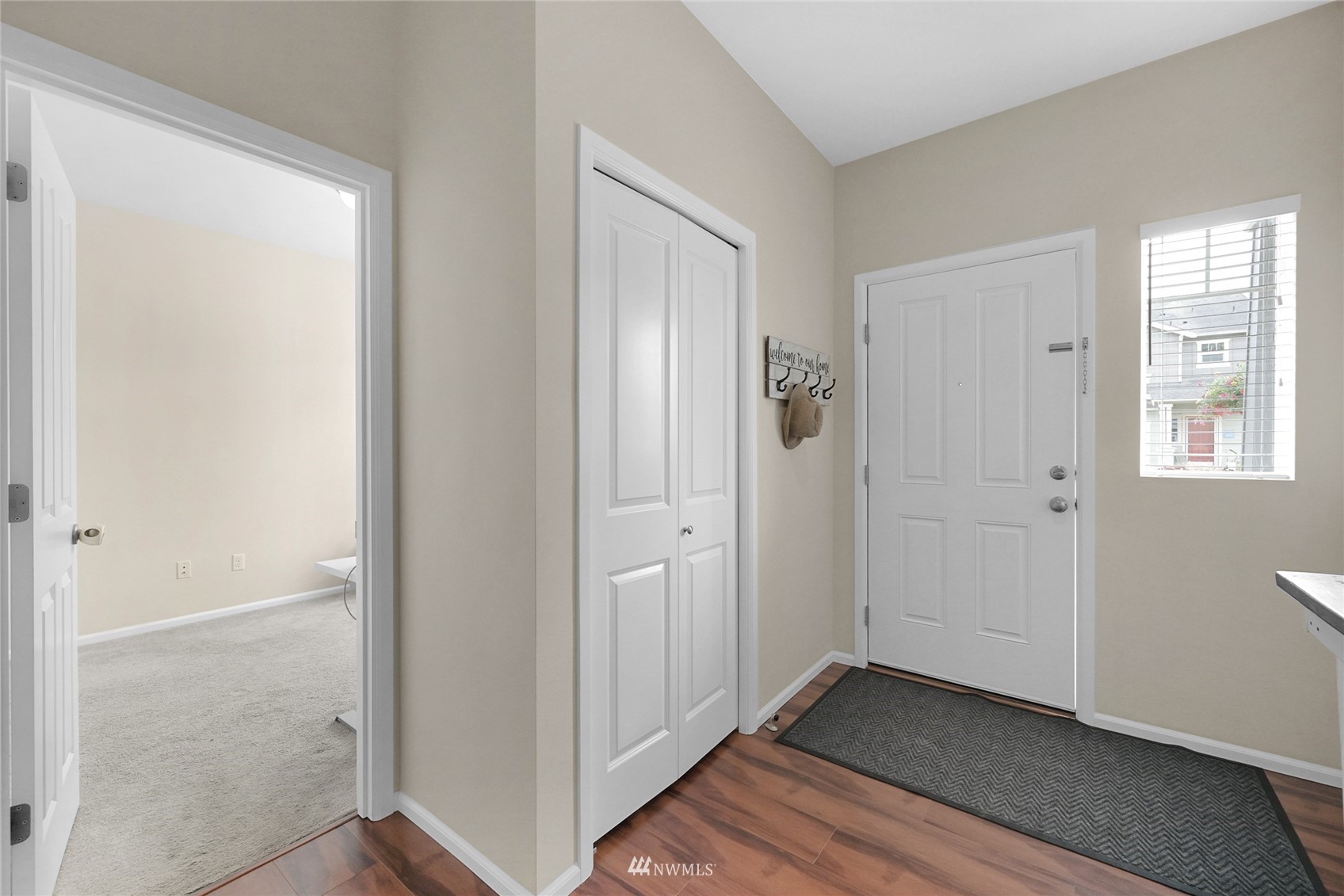 8625 10th Street SE