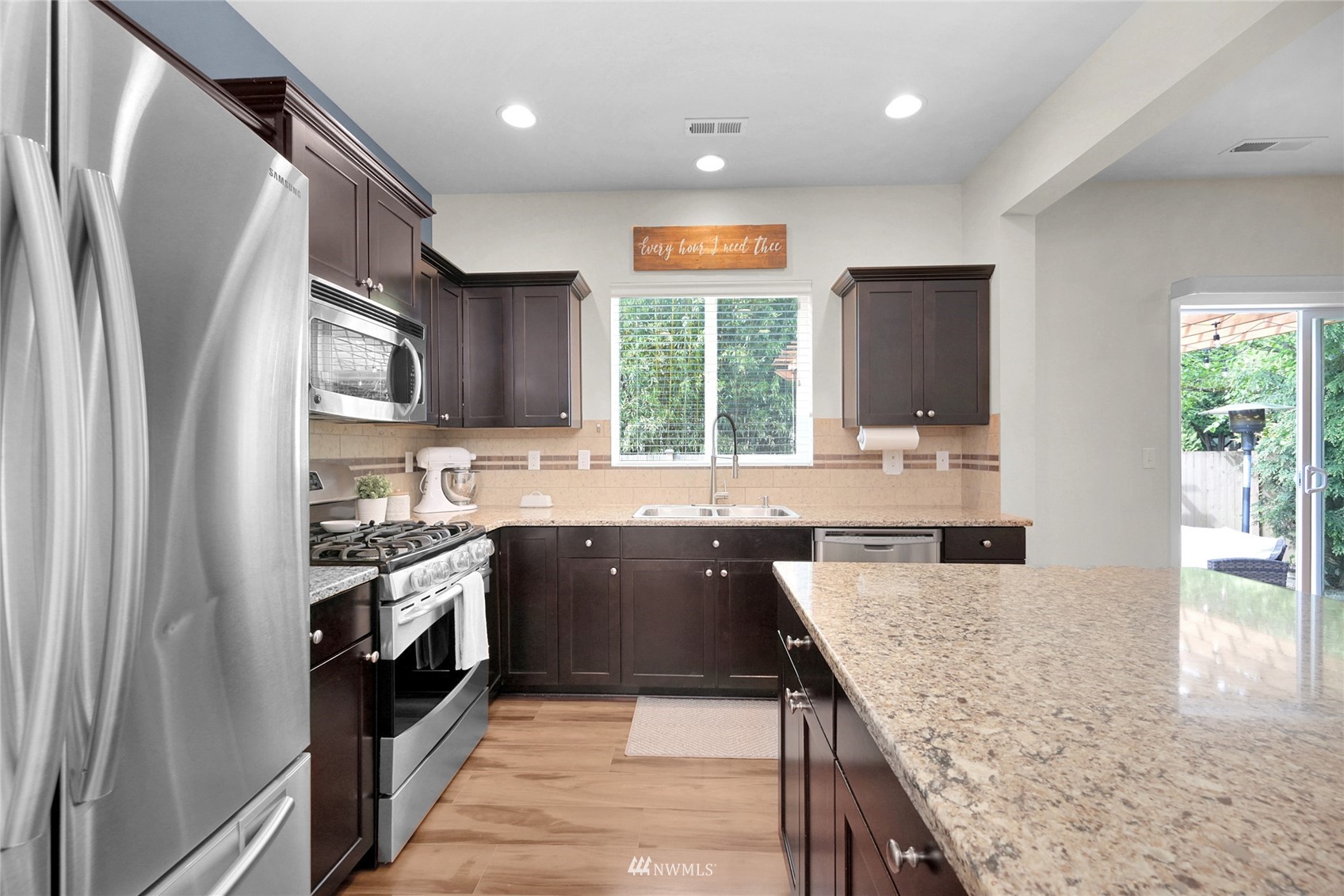 8625 10th Street SE