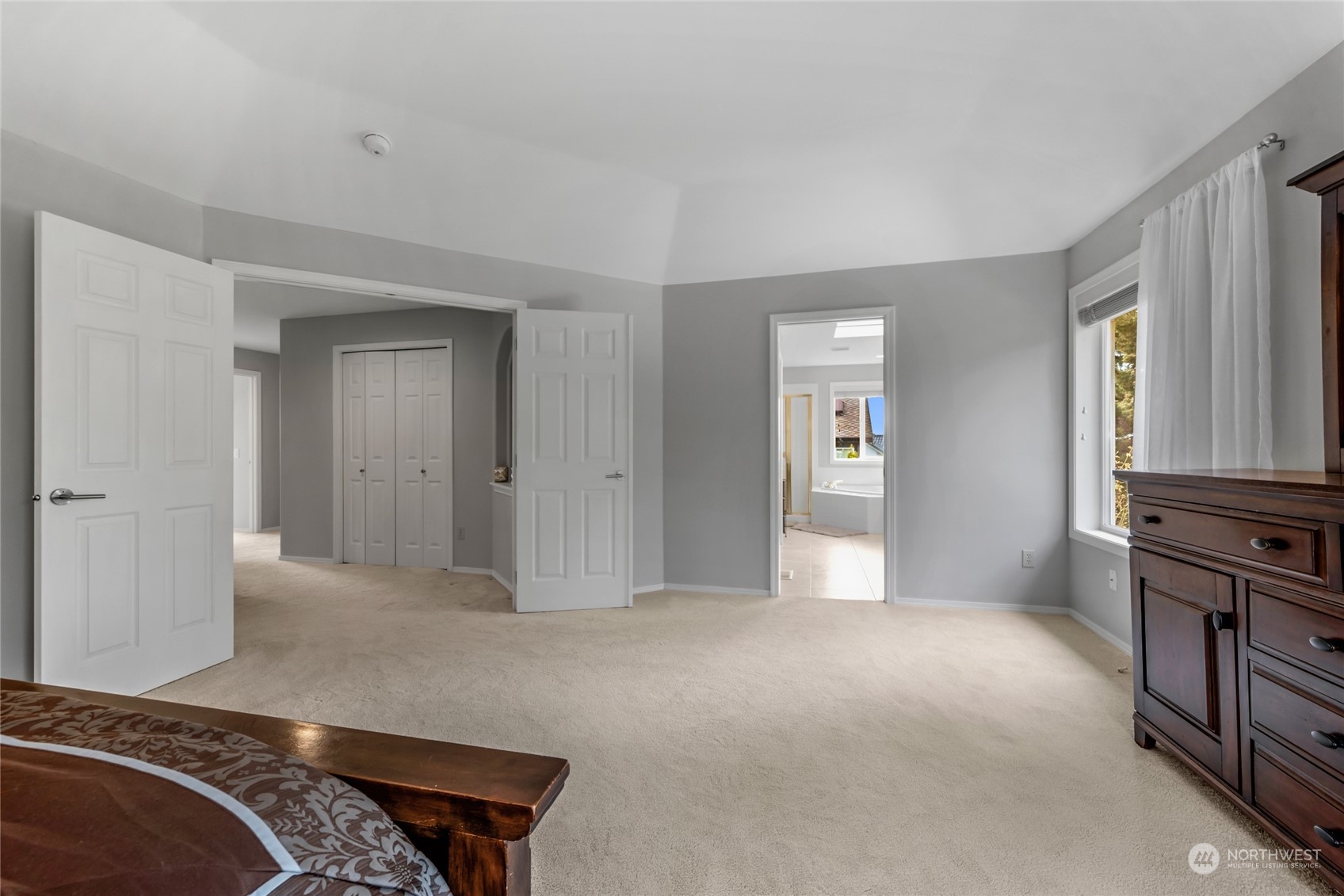 7323 W Country Club Drive