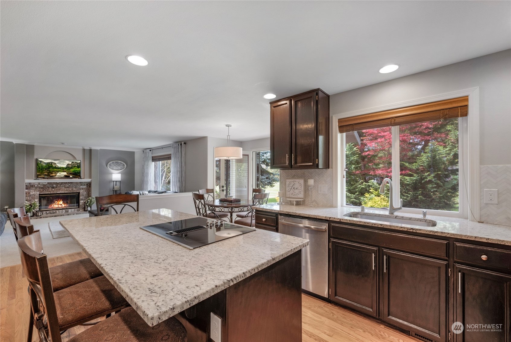 7323 W Country Club Drive